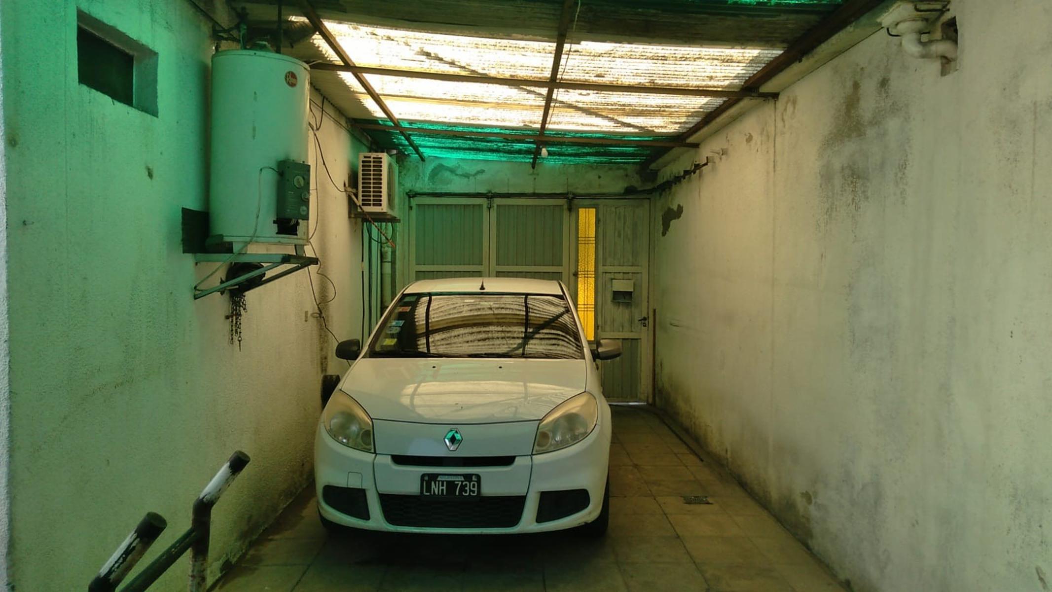 EXCELENTE PH 3 AMB TIPO CASA C/ GARAGE y TERRAZA c/ DEPENDENCIAS y pxmo AVDAS en SAN MARTIN — foto 11