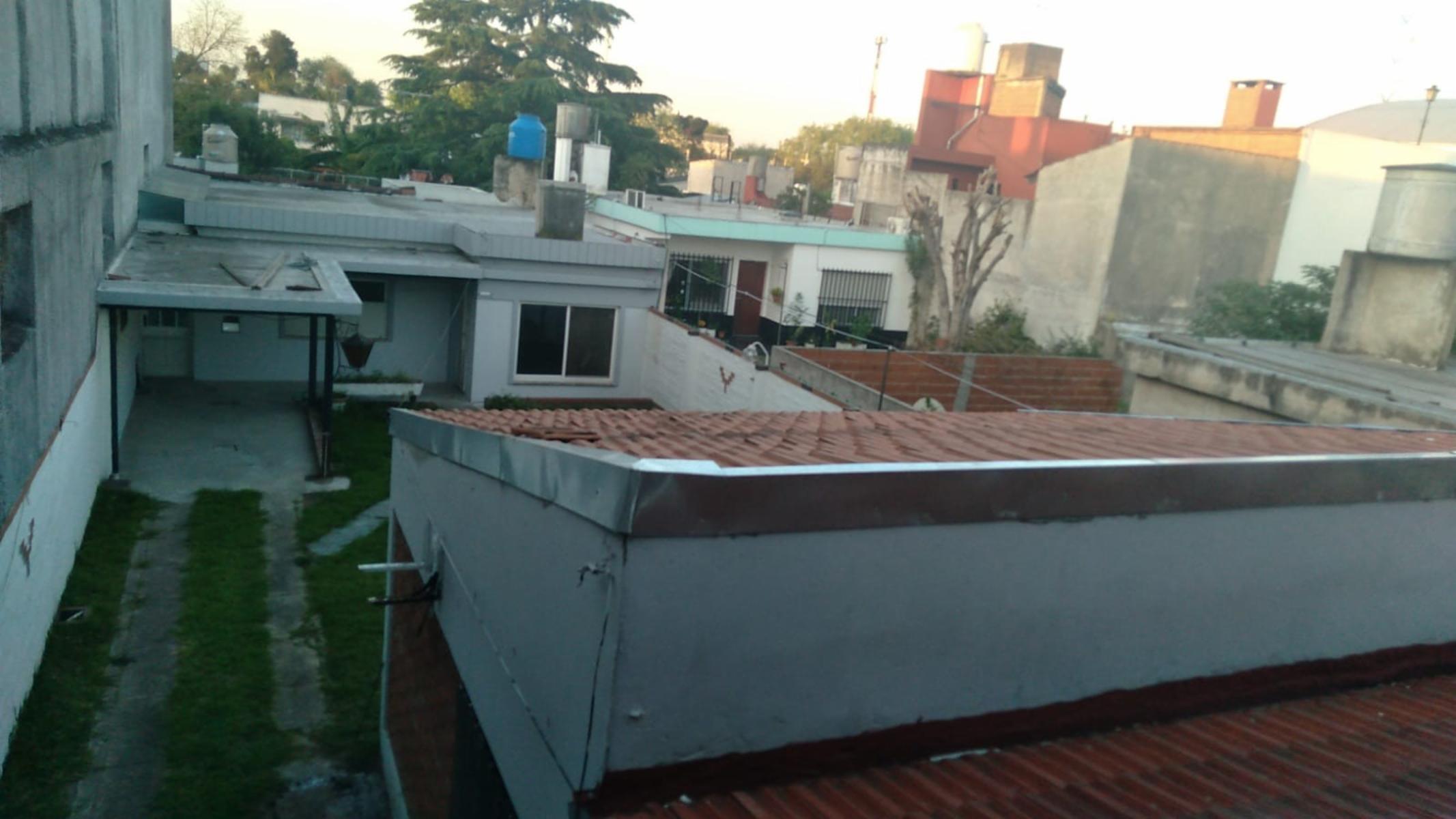 EXCELENTE MEGAPROPIEDAD 2 IMPECABLES PROPIEDADES 3 AMB c/u + REGIO LOCAL APROVECHABLE s/ LOTE 500 Mts2 en LOMA HERMOSA — foto 4