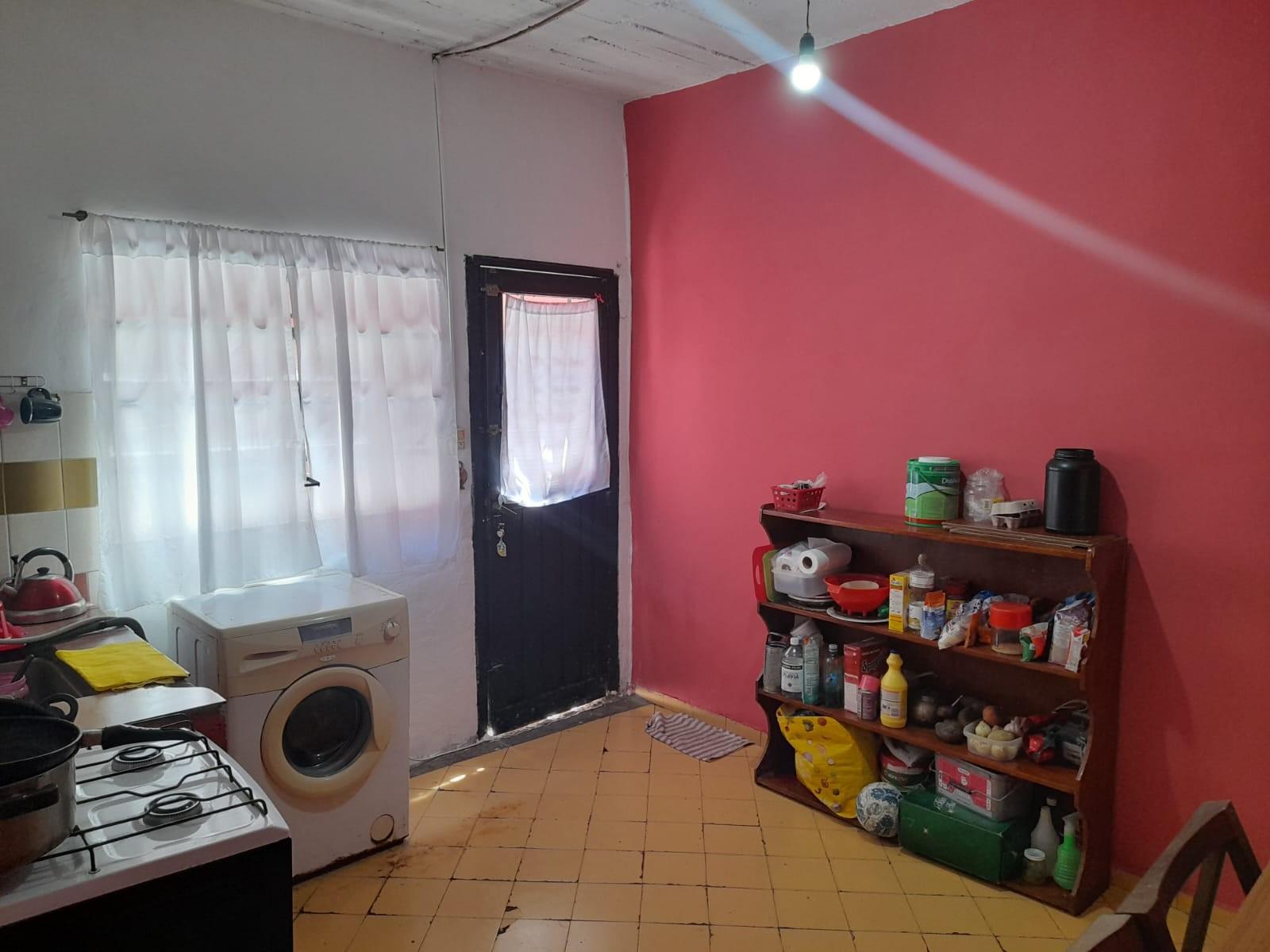 IMPECABLE PROPIEDAD IDEAL 2 FAMILIAS sobre AVDA PRINCPAL en BARRIO LIBERTADOR — foto 3