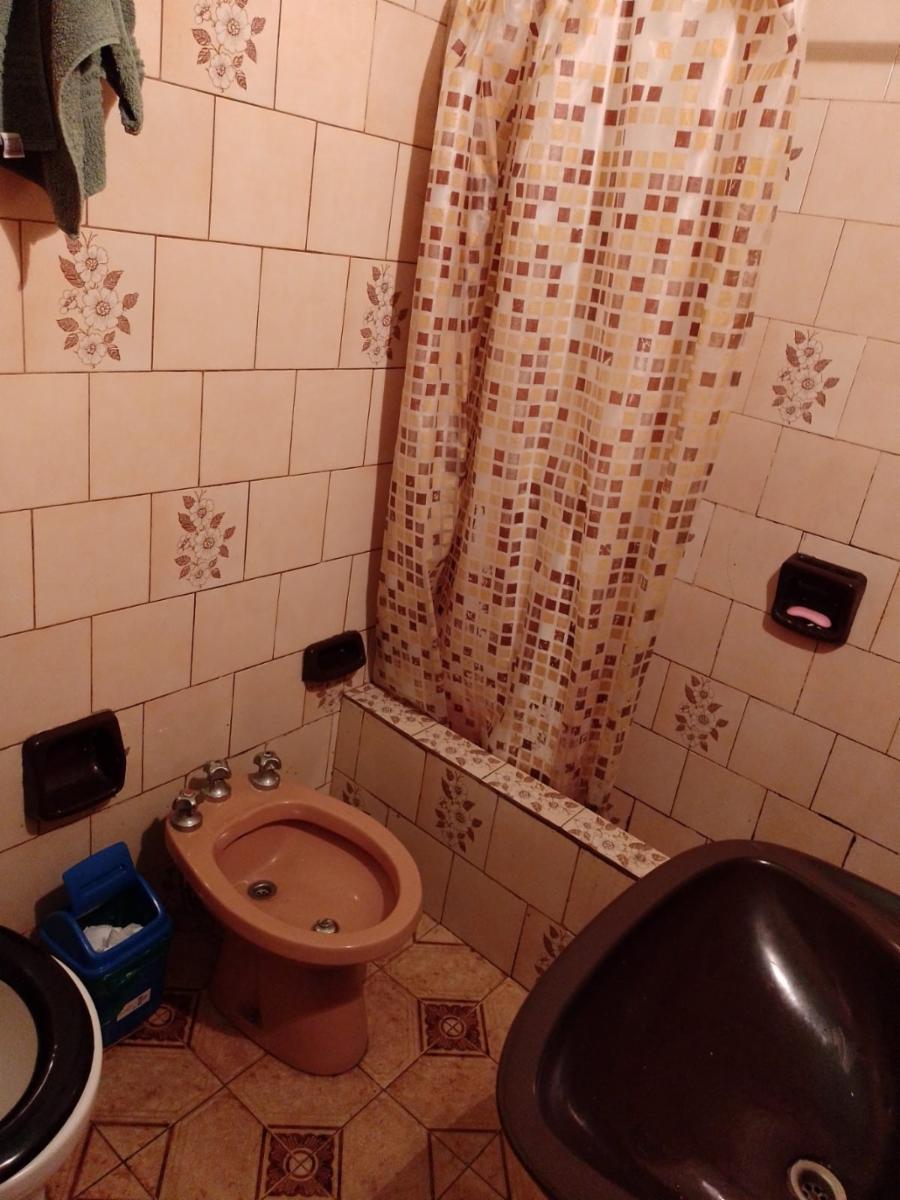 IMPECABLE PROPIEDAD IDEAL 2 FAMILIAS sobre AVDA PRINCPAL en BARRIO LIBERTADOR — foto 7