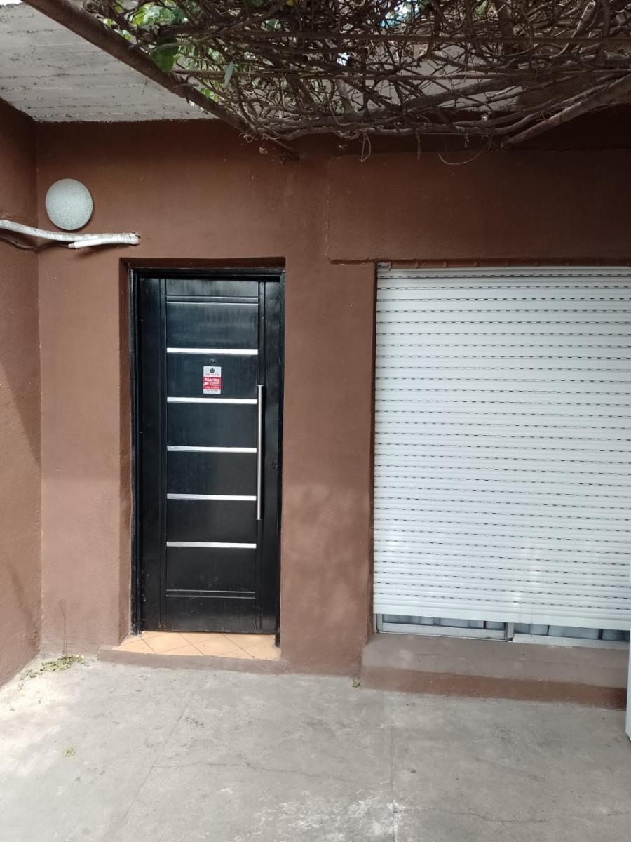 IMPECABLE PROPIEDAD IDEAL 2 FAMILIAS sobre AVDA PRINCPAL en BARRIO LIBERTADOR — foto 10
