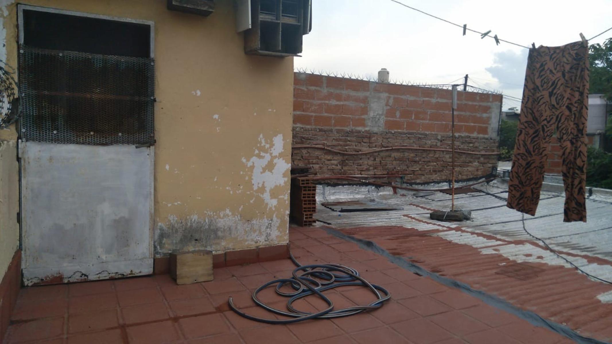 IMPECABLE DEPTO T/ CASA PTA BAJA 3 Amb en VILLA BALLESTER Pxmo Avdas y Ruta 8 — foto 4