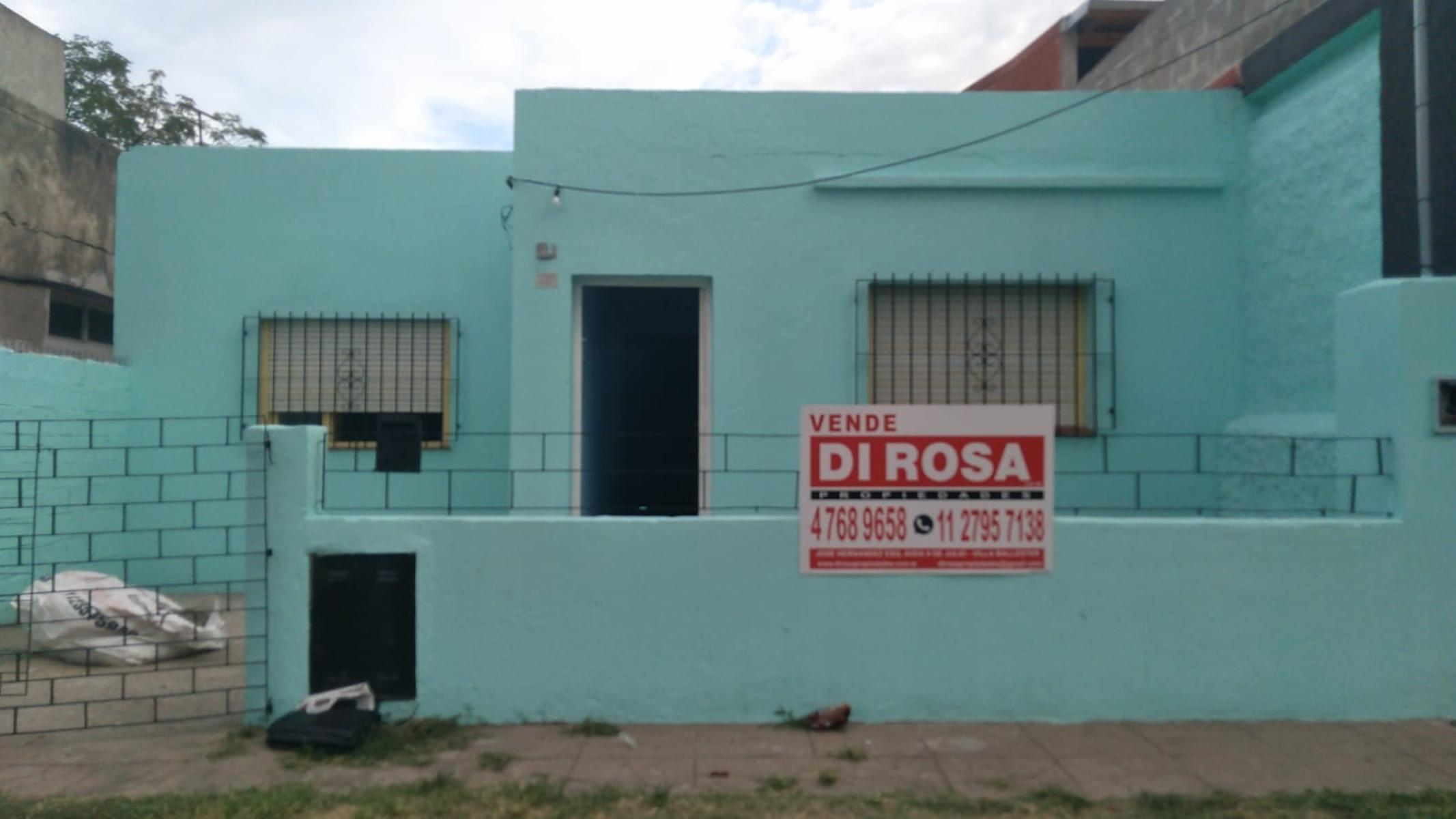 PH Tipo Casa 3 ambientes con patio- Villa Ballester