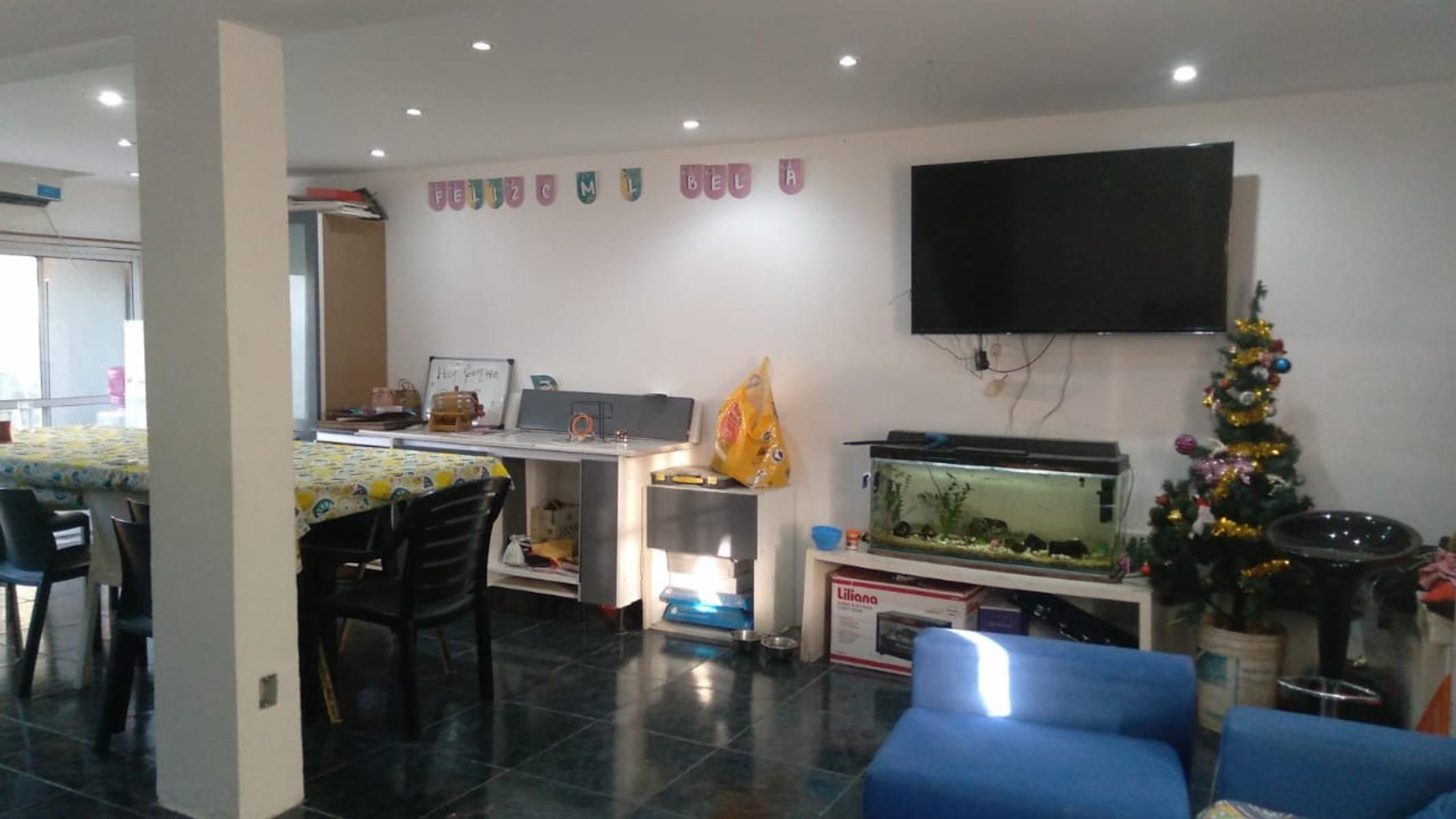 EXCLENTISIMA y LUJOSA PROPIEDAD con PROYECCION FUTURA, 3 AMPLIOS AMB y PILETA en ALTOS DE PODESTA — foto 7