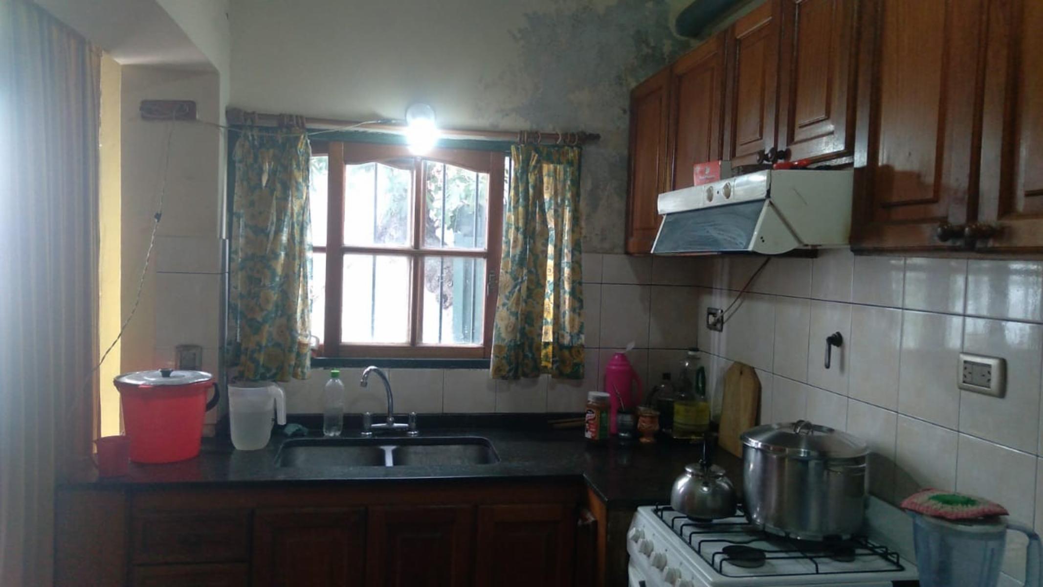 EXCELRNTE CASA 4 AMPLIOS AMB, COCHERA y GRAN FONDO LIBRE en Villa Bonich, SAN MARTIN — foto 4
