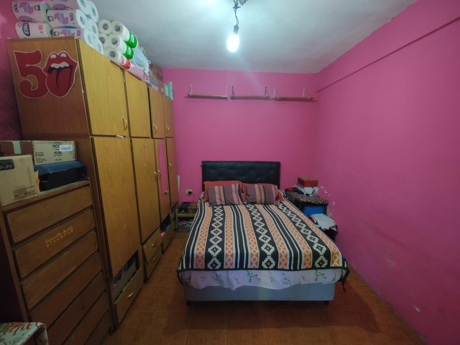IMPECABLE CASA INDEPENDIENTE 2 AMPLIOS AMB con COCHERA y JARDIN, a Mts Avda Libertador en el Bo Libertador — foto 2