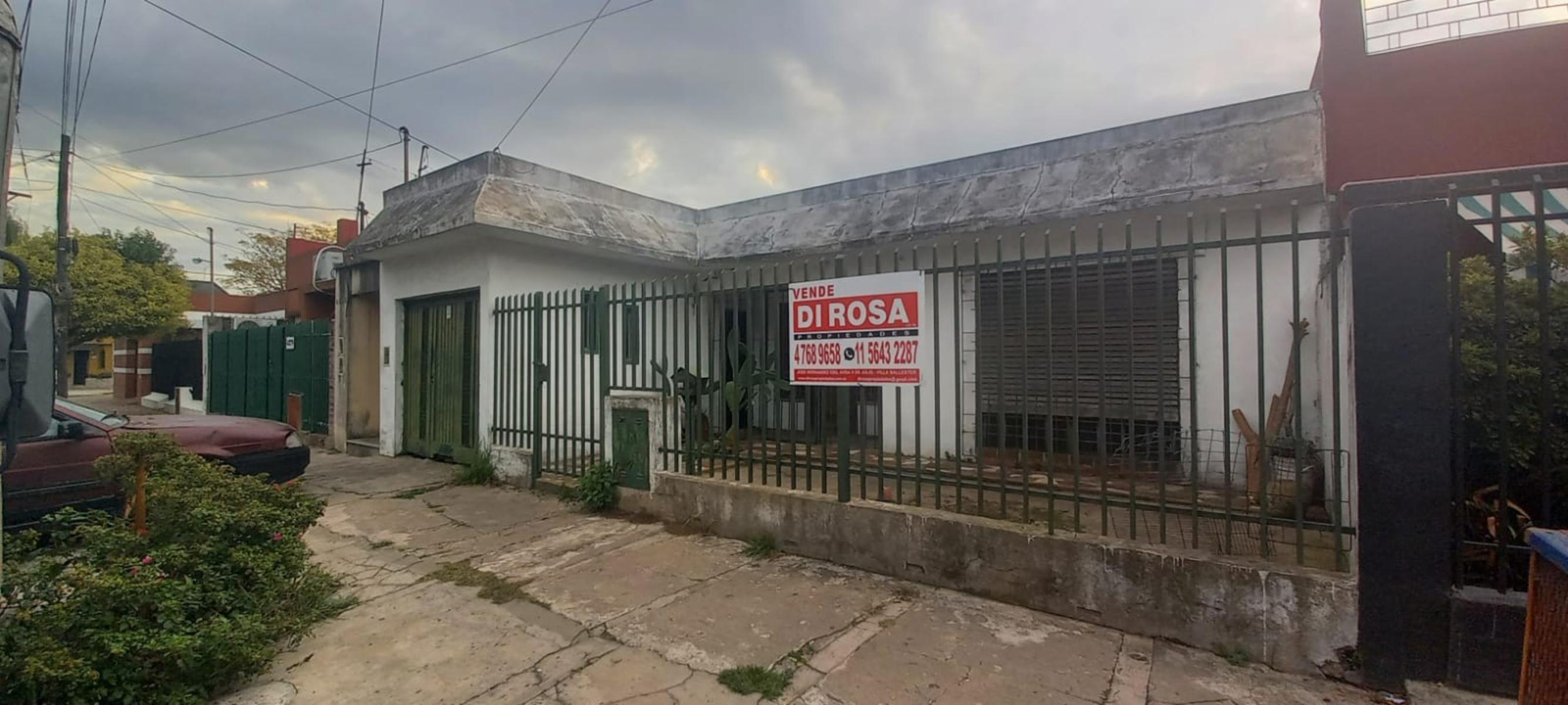REGIA y AMPLISIMA CASA 3/4 AMB s/ GRAN LOTE DE TERRENO en VILLA BALLESTER, proximo Avenidas importantes y buenos accesos — foto 11