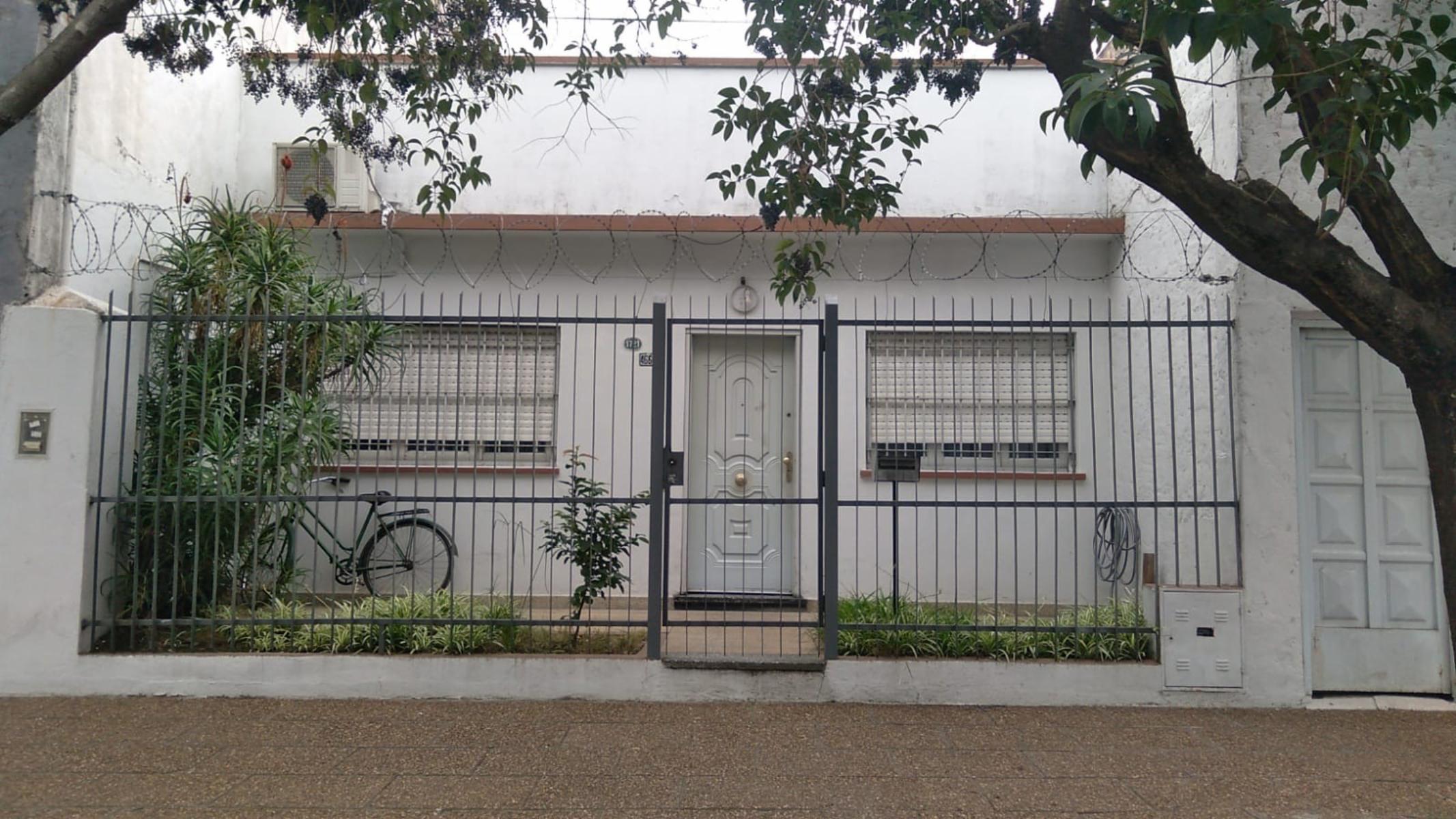 CASA 3 AMPLIOS AMB con PATIO y TERRAZA - VILLA BALLESTER