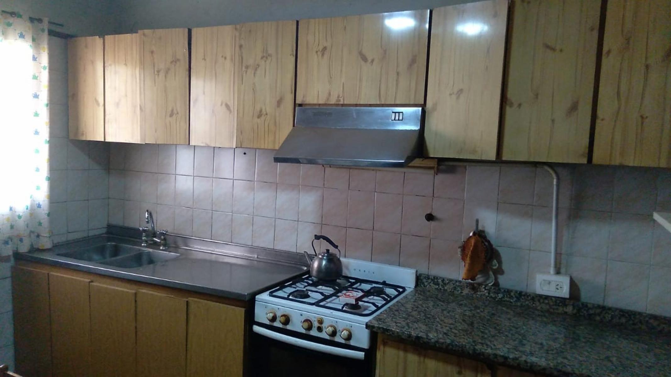 EXCELENTE PROPIEDAD IDEAL 2 FAMILAS en ZONA JUMBO de SAN MARTIN proximo RUTA 8 -Metrobus-, AVENIDAS y ACCESOS — foto 8