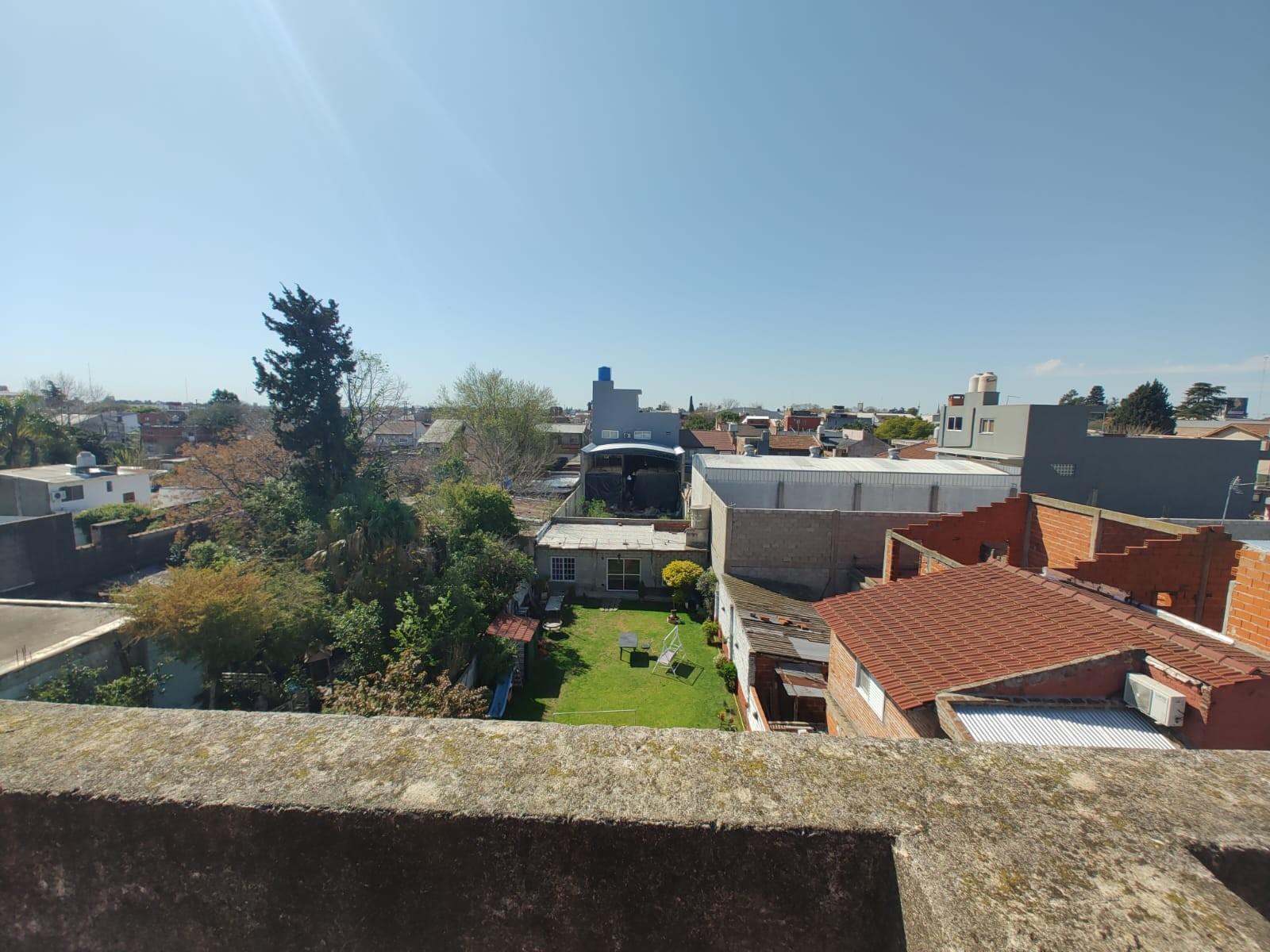 EXCELENTE DEPARTAMENTO 2 AMPLIOS e IMPECABLES AMB s/ CALLE PRINCIPAL en LOMA HERMOSA