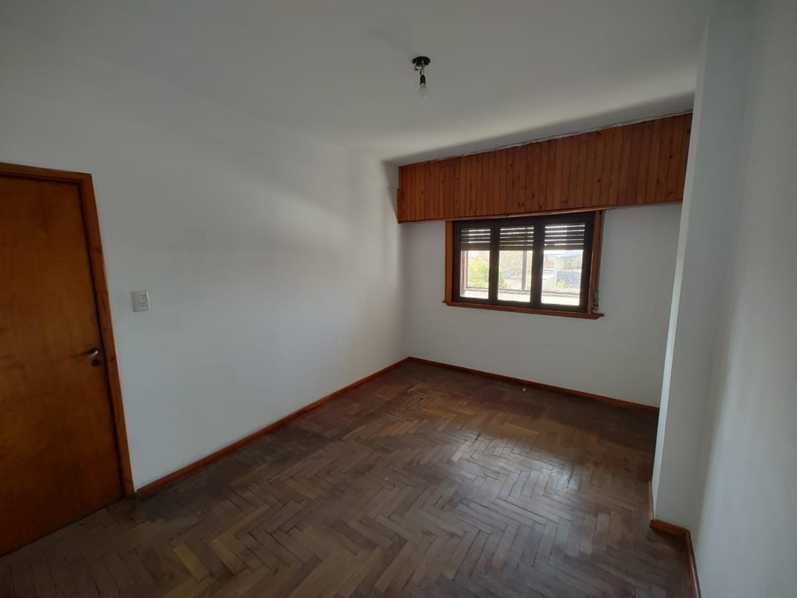 EXCELENTE DEPARTAMENTO 2 AMPLIOS e IMPECABLES AMB s/ CALLE PRINCIPAL en LOMA HERMOSA — foto 5