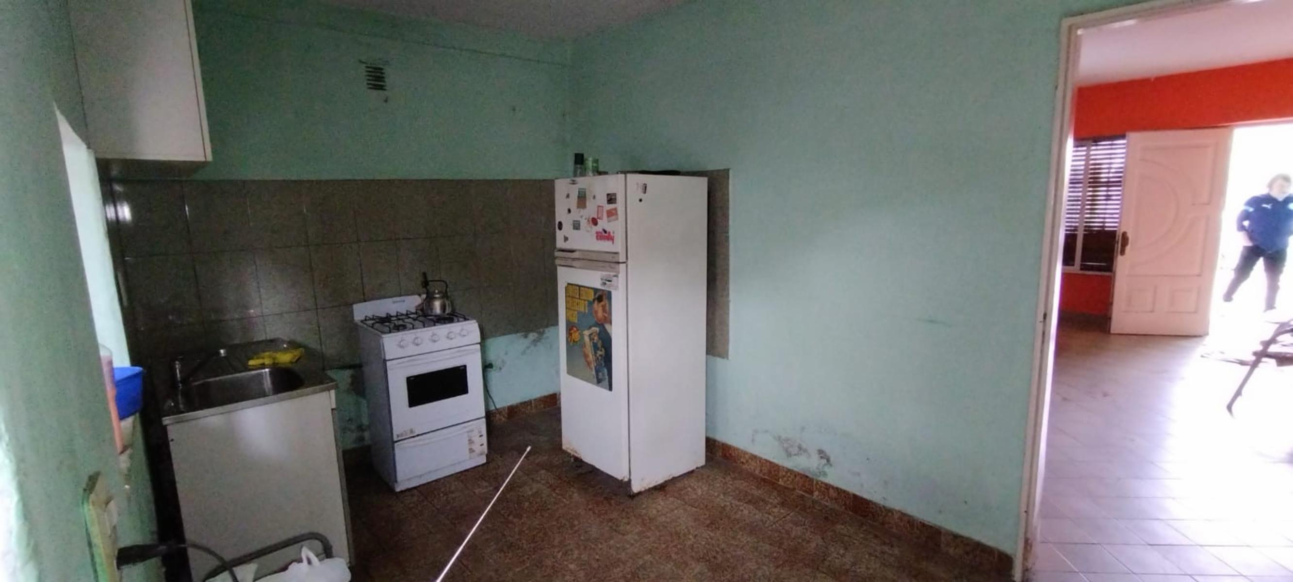 Casa 3 amb + 2 amb planta alta.