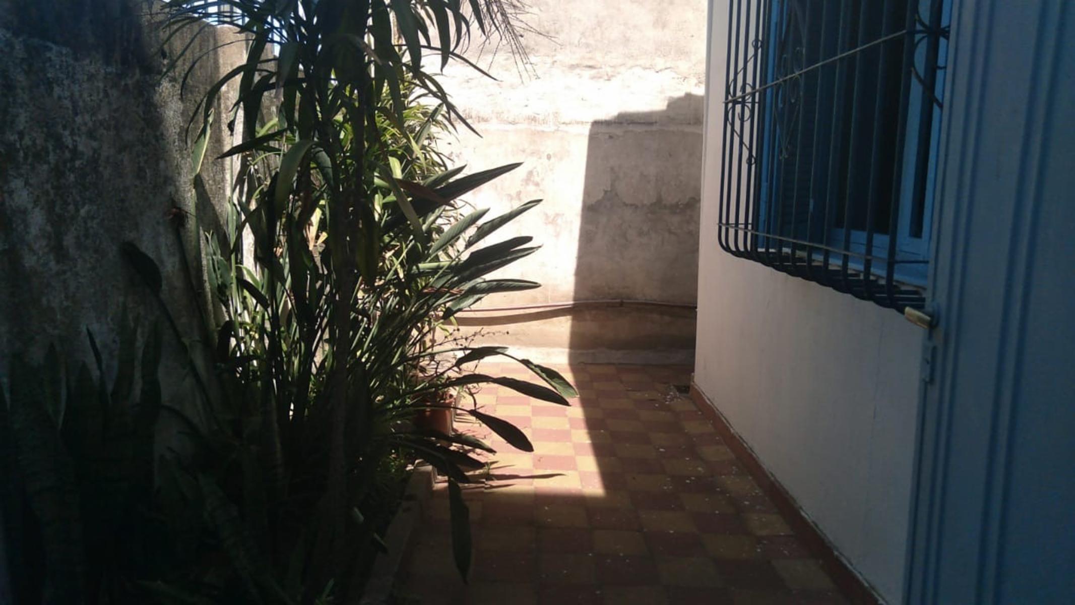 ELEGANTE CHALECITO 2 AMPLIOS AMB, en PTA BAJA en VILLA BONICH - MUY PXMO RUTAS Y AVDAS IMPORTANTES — foto 2