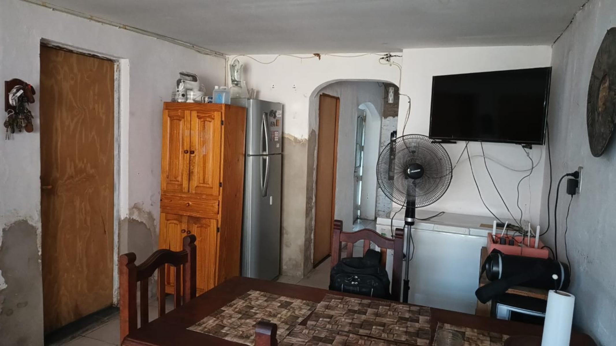 EXCELENTE Y AMPLIO PH TIPO CASA C/ COCHERAS en BILLINGHURTS, PXMO PLAZA E IMPORTANTES AVENIDAS