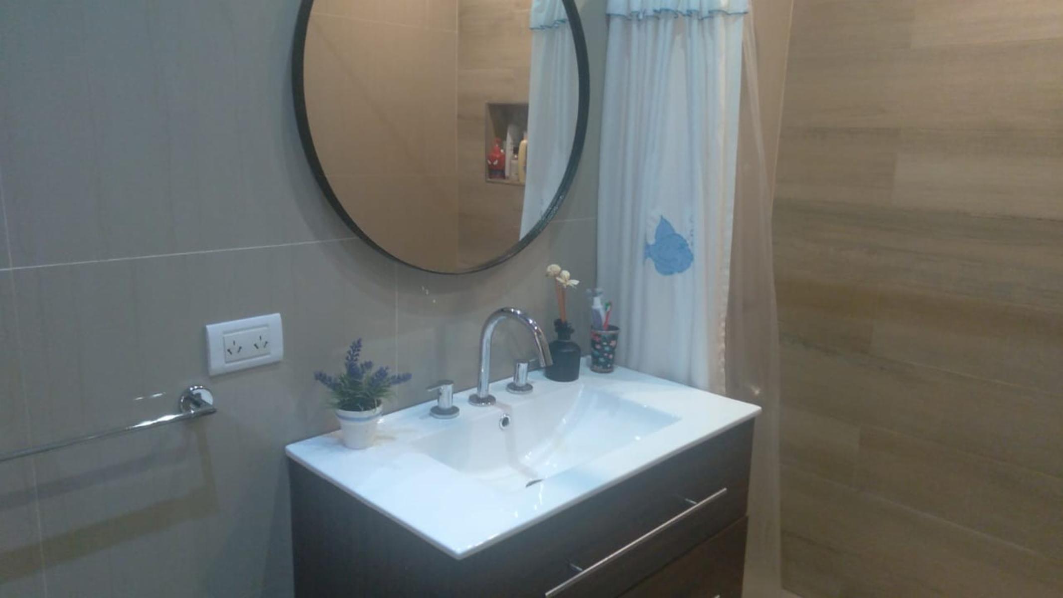 Impecable PH 3 amb pta baja al frente con terraza- Villa Bonich — foto 7