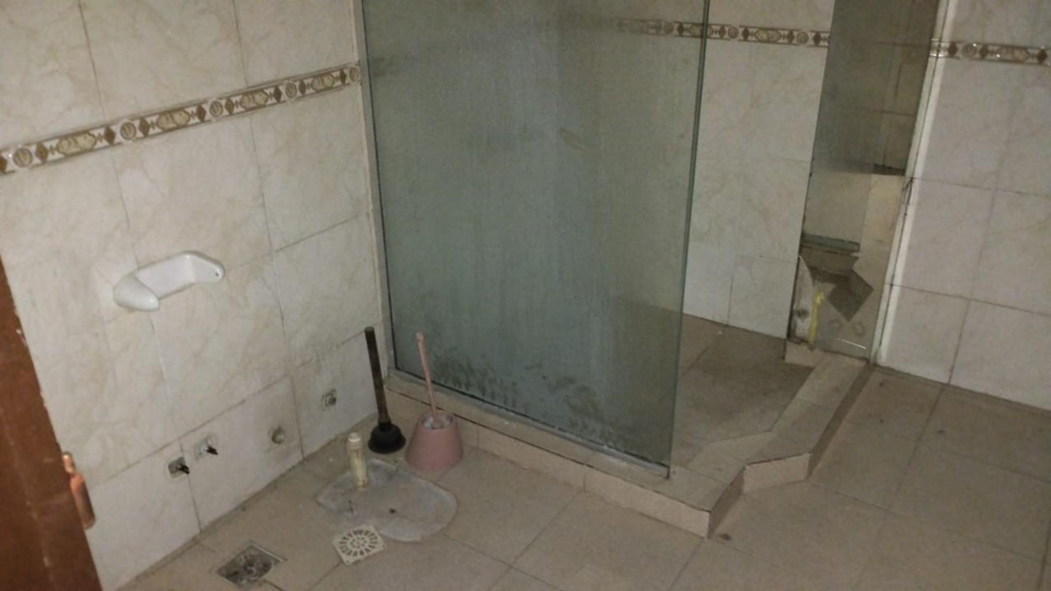 Relevante 3 Amb a restaurar en Barrio Libertador — foto 4
