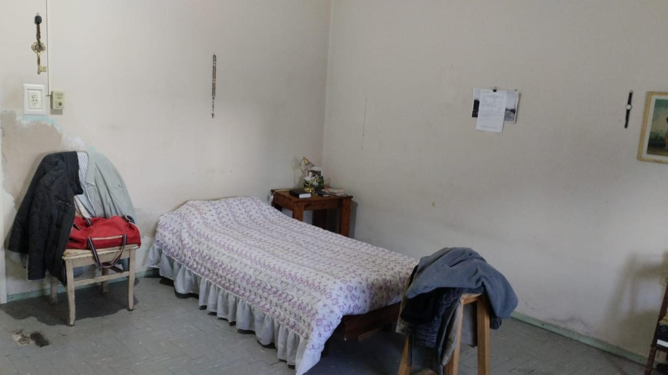 INTERESANTE PROPIEDAD 4 AMB c/ FDO PARQUIZADO — foto 2