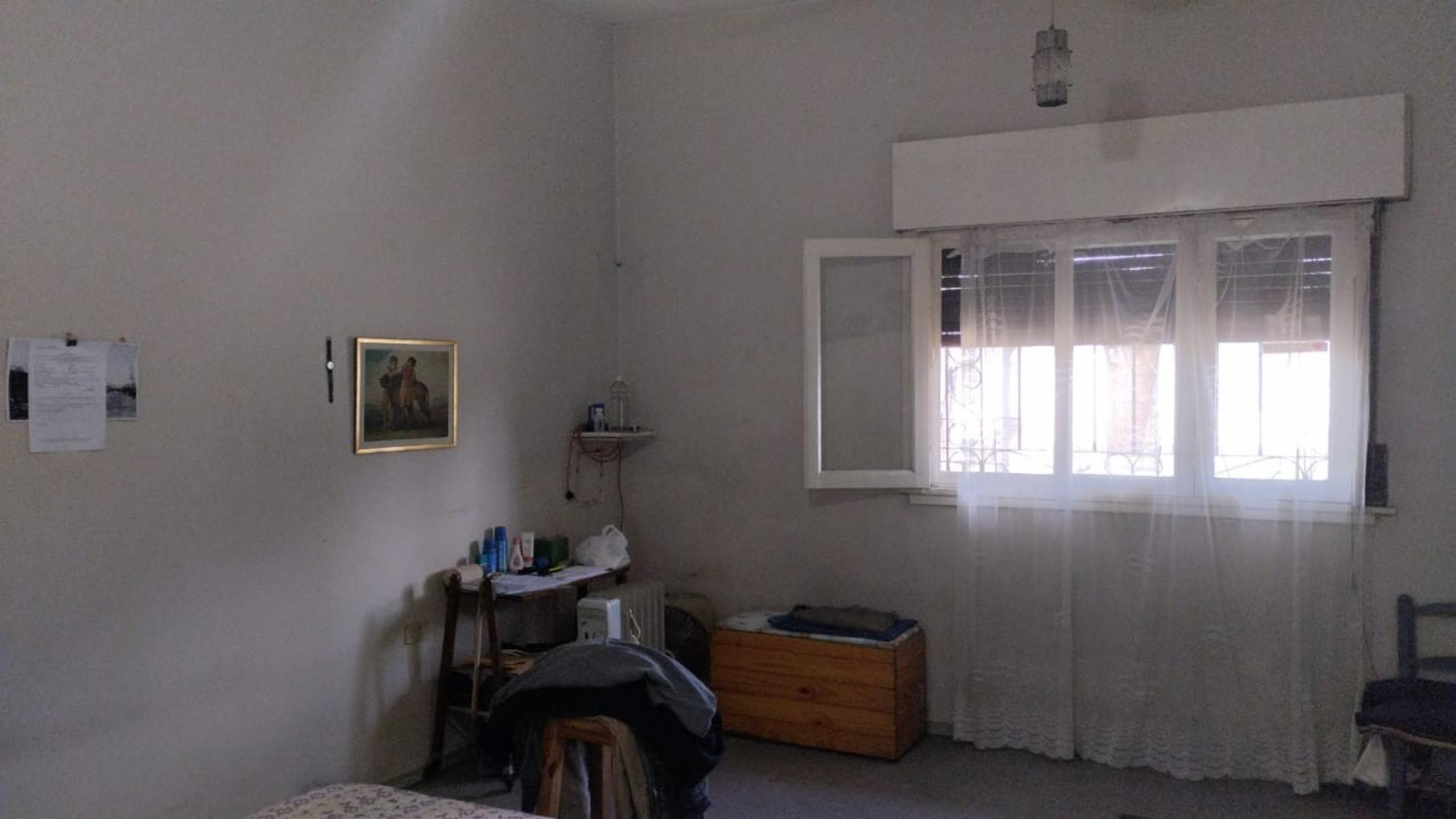 INTERESANTE PROPIEDAD 4 AMB c/ FDO PARQUIZADO — foto 9
