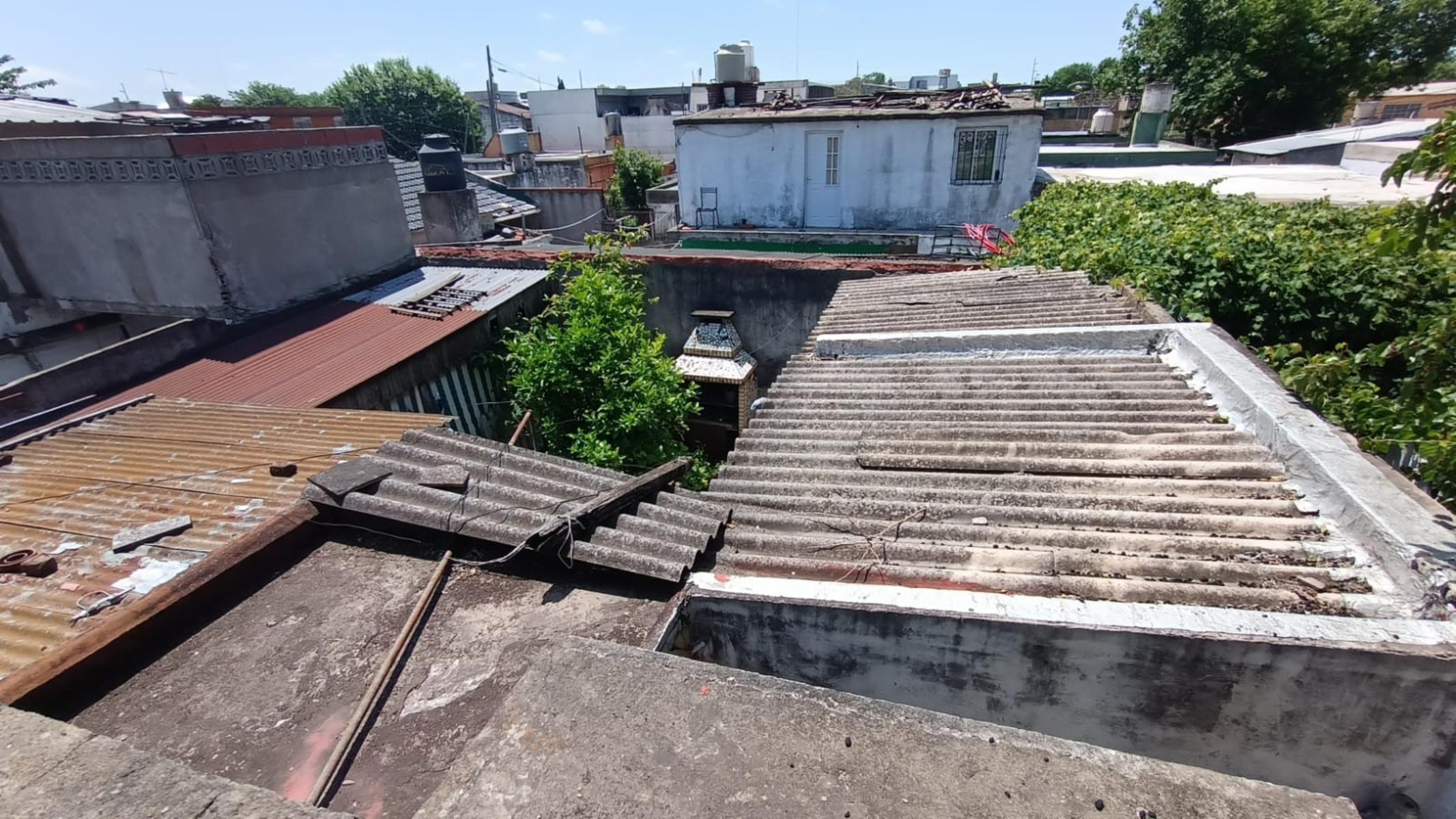 RELEVANTE CASA 4 AMB, (142 Mts2) S/ LOTE 250 Mts2 con COCHERA Y FDO LIBRE en VILLA BONICH — foto 12