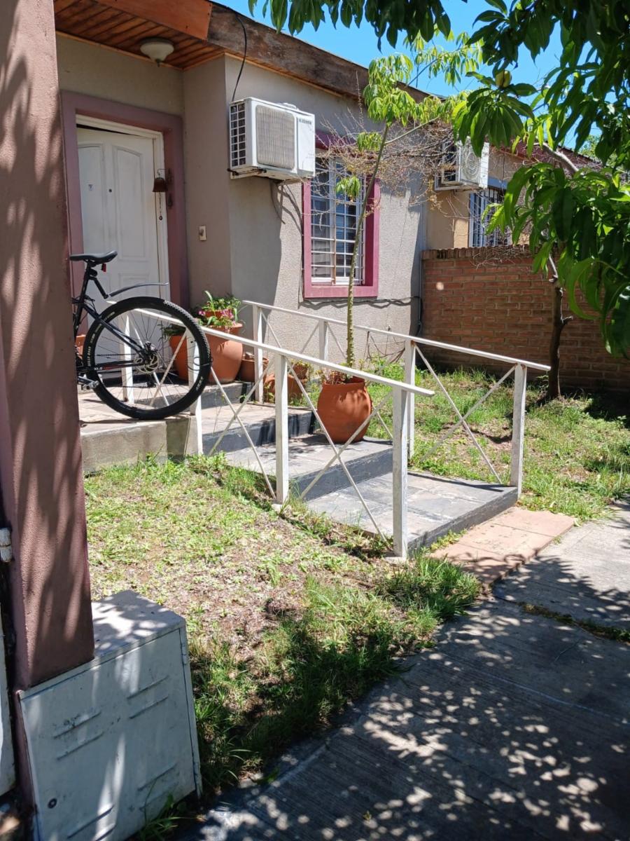EXCELENTE CASA 4 AMB c/ FDO LIBRE en el Bo Privado &quotALTOS DE PODESTA&quot