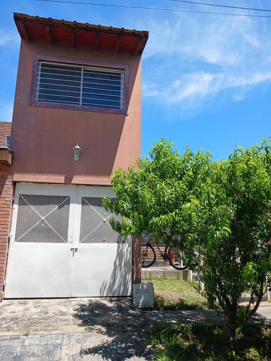 EXCELENTE CASA 4 AMB c/ FDO LIBRE en el Bo Privado &quotALTOS DE PODESTA&quot — foto 14