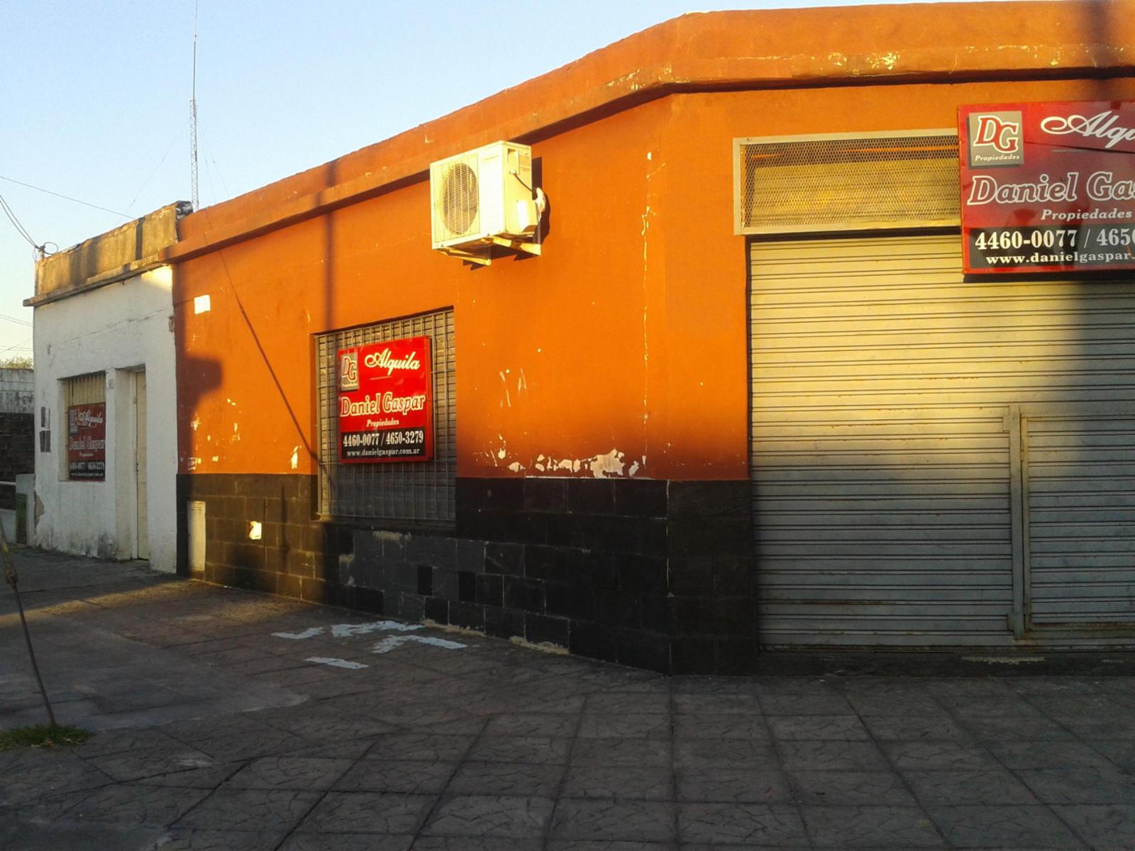 EXCELENTE ESQUINA TODO DESTINO