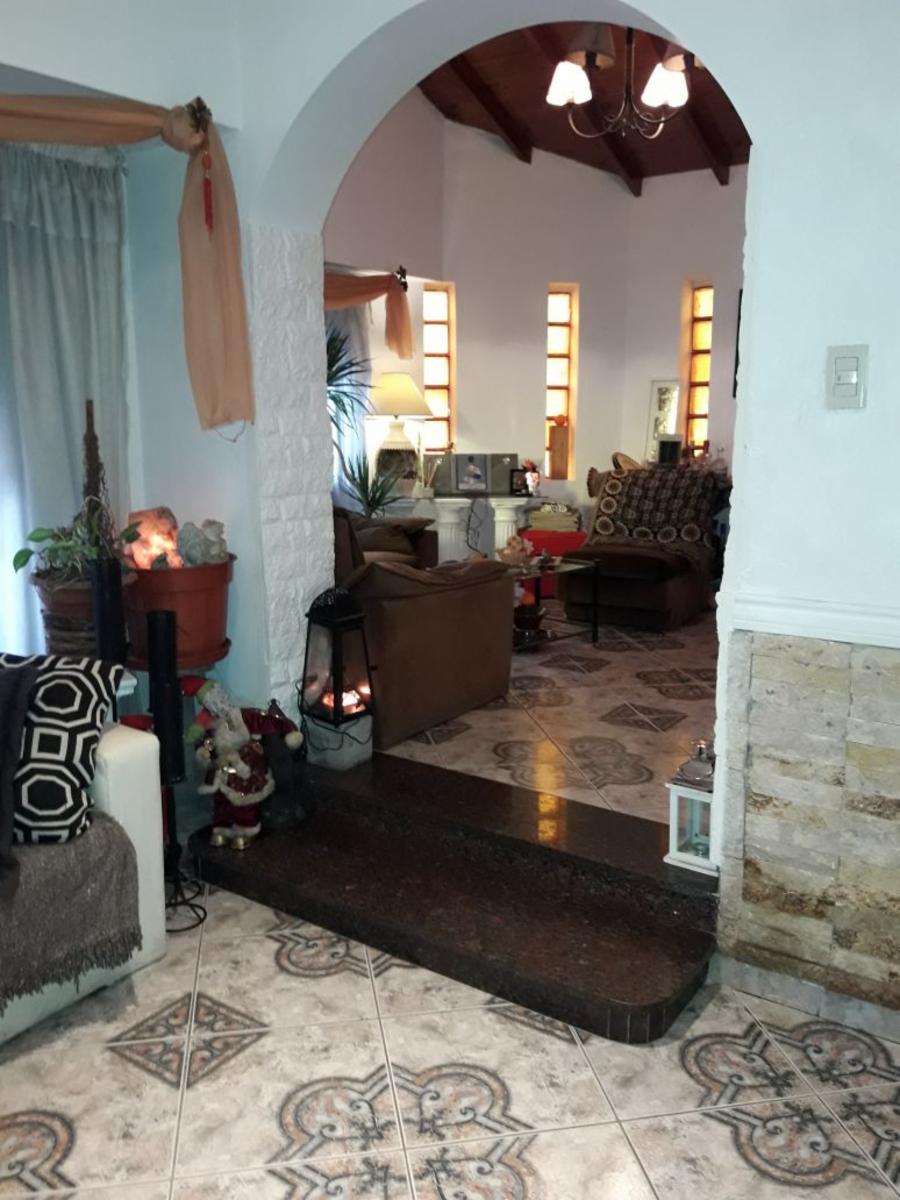 Excelente Casa 5 Ambientes Unica CONSULTE POR PERMUTA Y EFECTIVO — foto 14