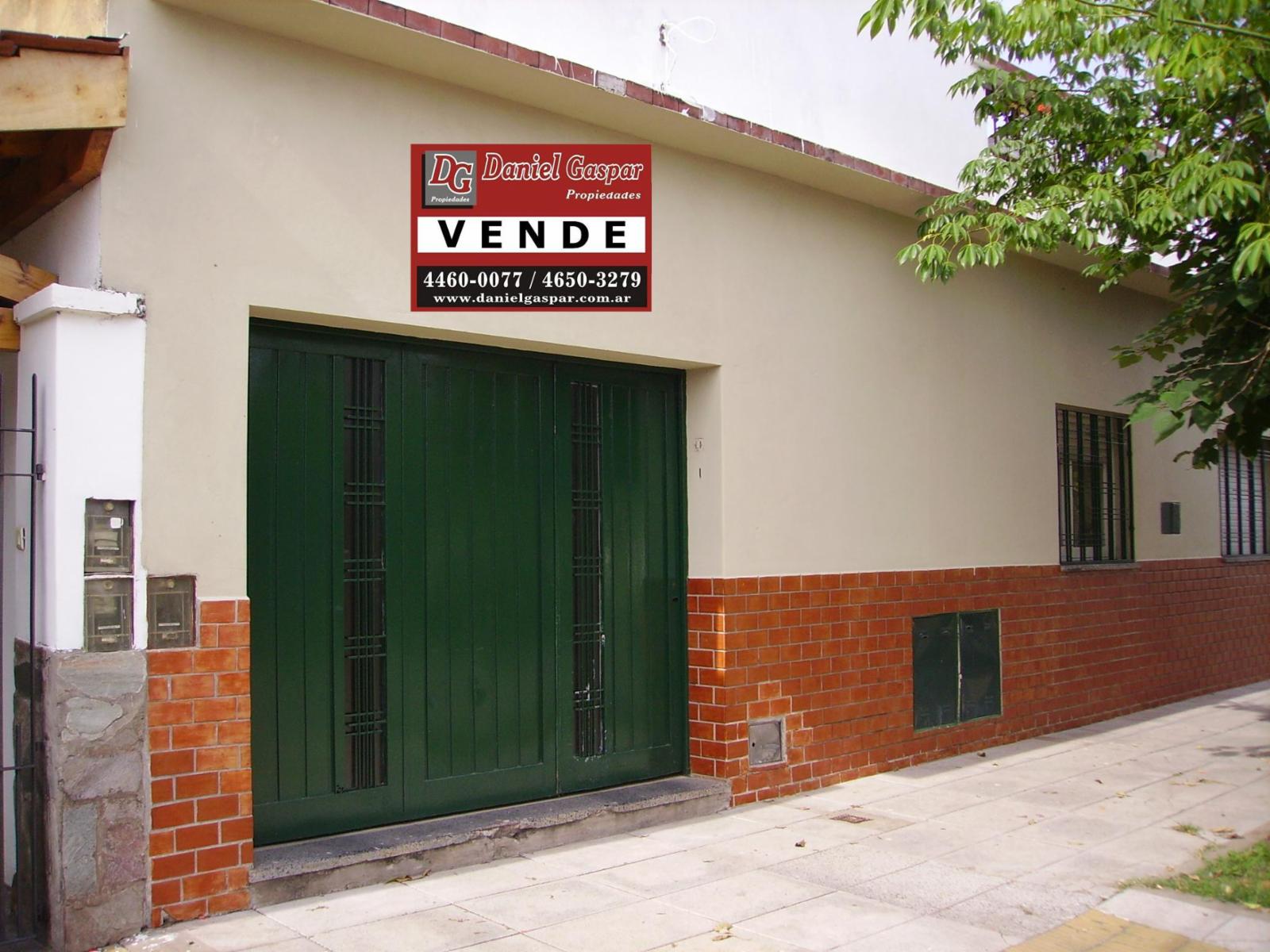 SE ACEPTA PERMUTA EXCELENTE ESQUINA - CASA DE 3 AMBIENTES (MUY BUENA) Y DEPTO. 3 AMBIENTES (A Terminar) — foto 8