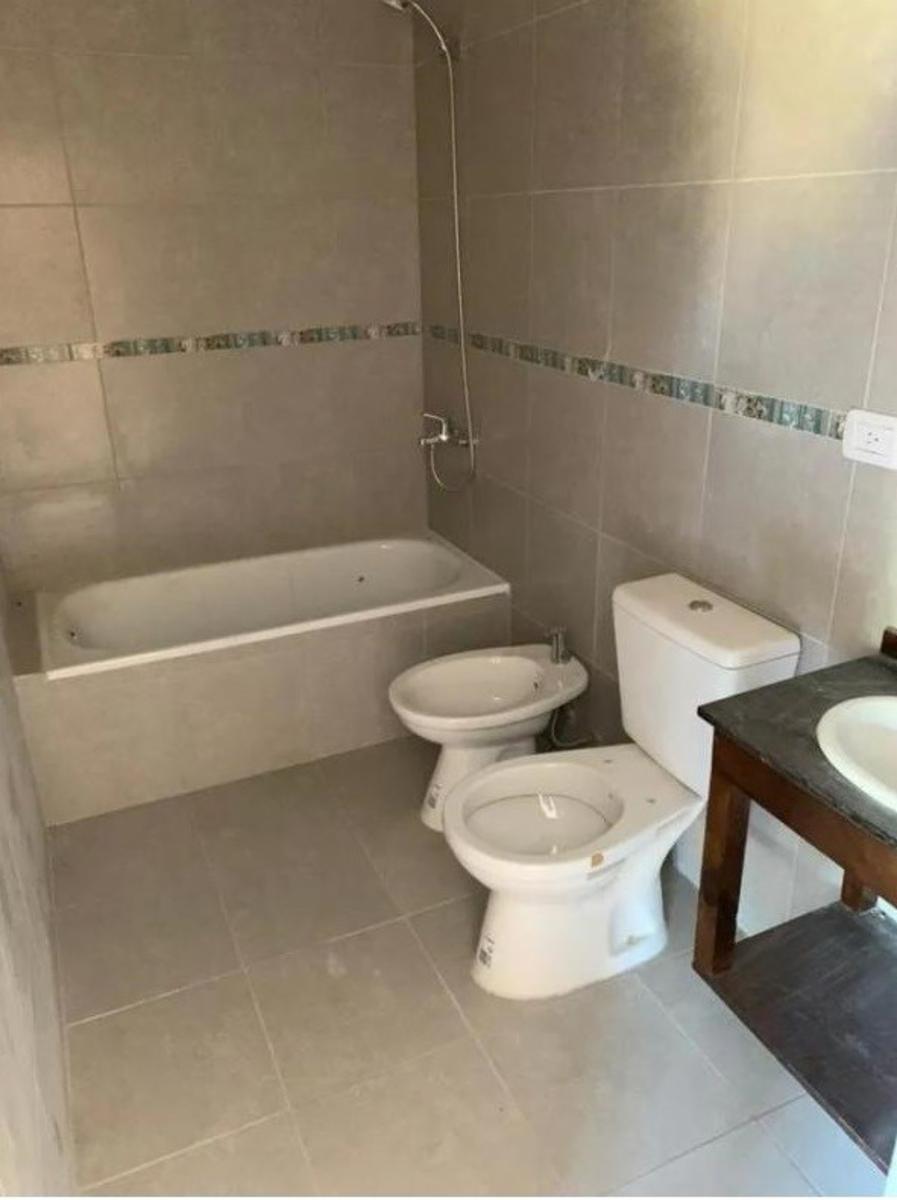 VENTA / Bonito Dpto 2 Amb. C/cochera Fija - Cerca De Todo - Consulte — foto 9