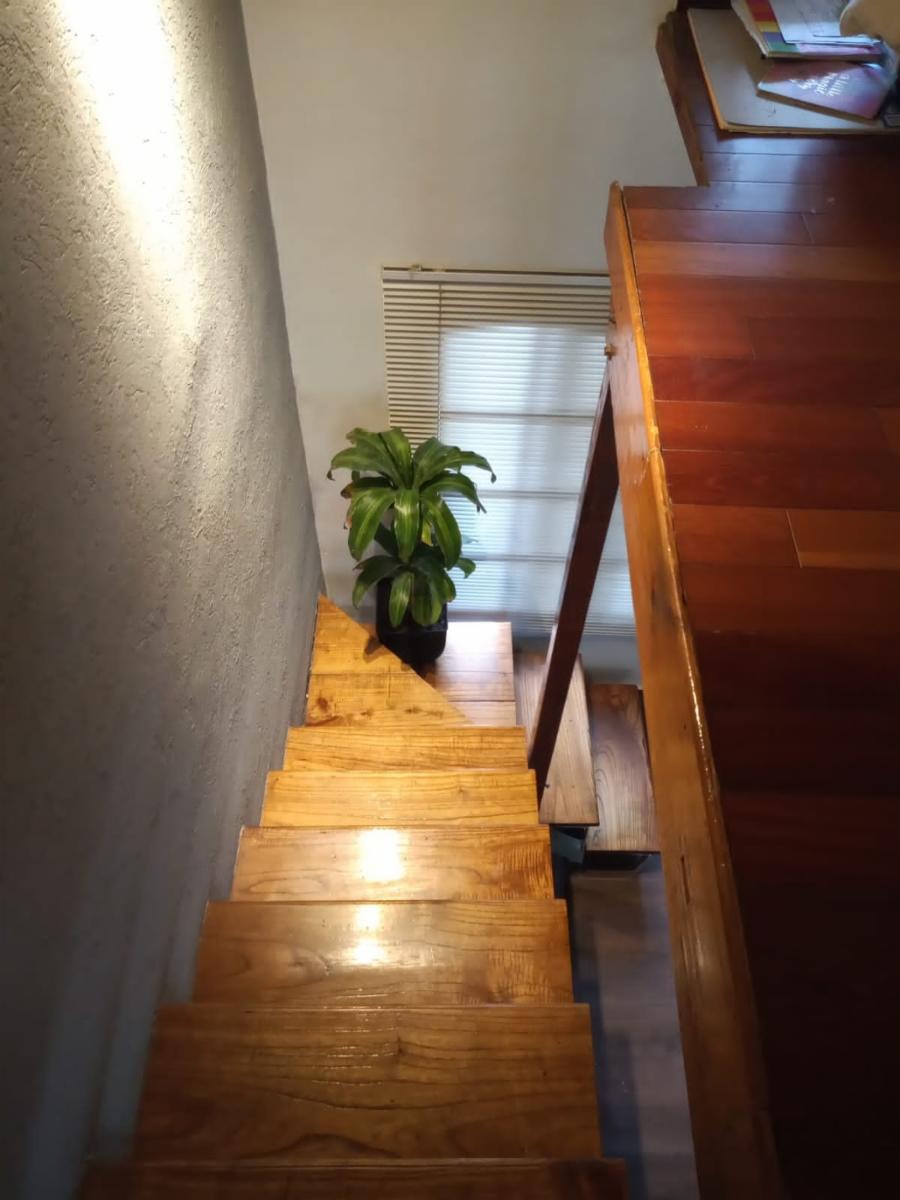 DUPLEX 2 I/2 AMB. ENTRADA DE AUTO/PATIO Y PARRILLA/ — foto 2