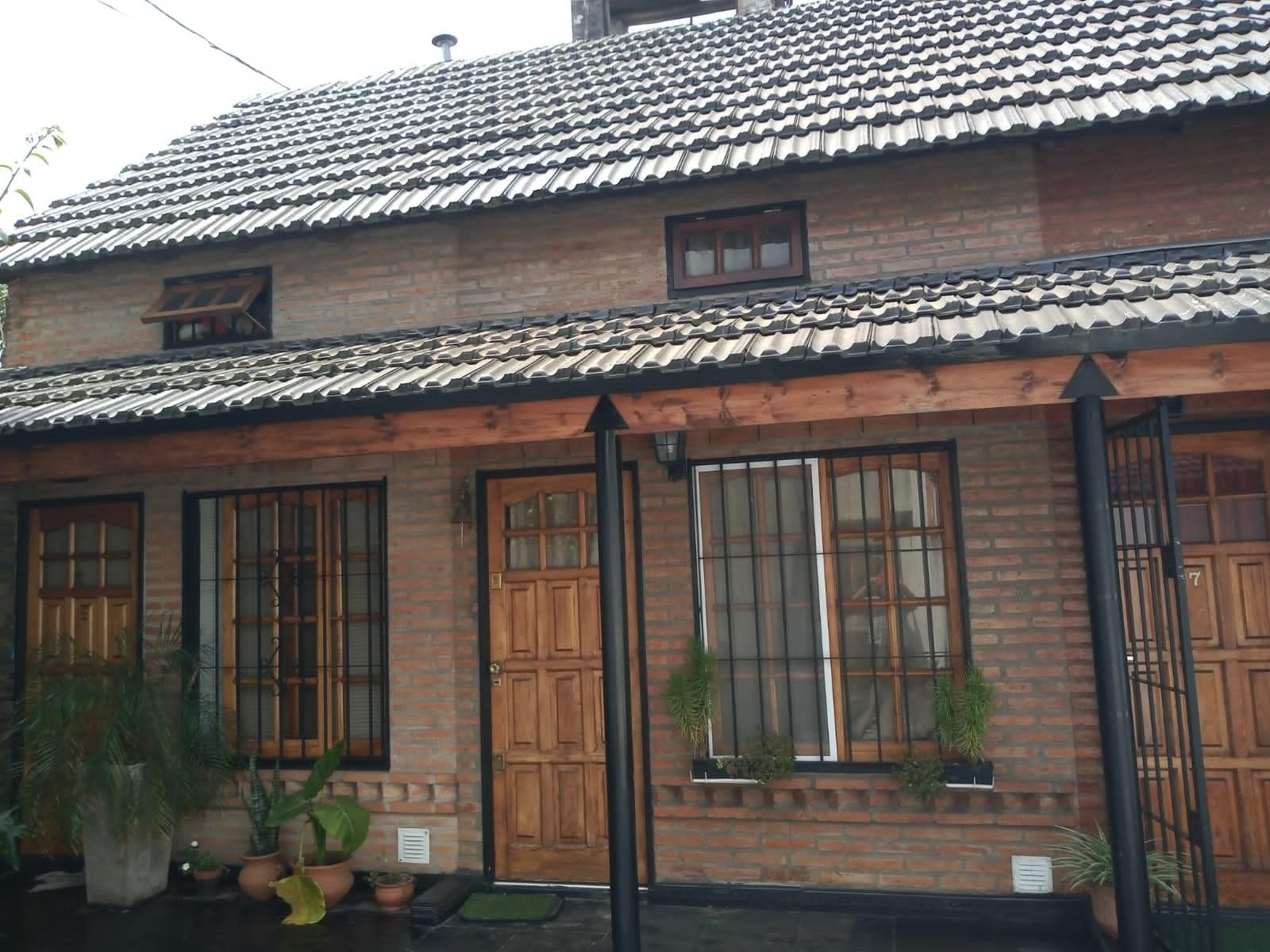DUPLEX 2 I/2 AMB. ENTRADA DE AUTO/PATIO Y PARRILLA/ — foto 4