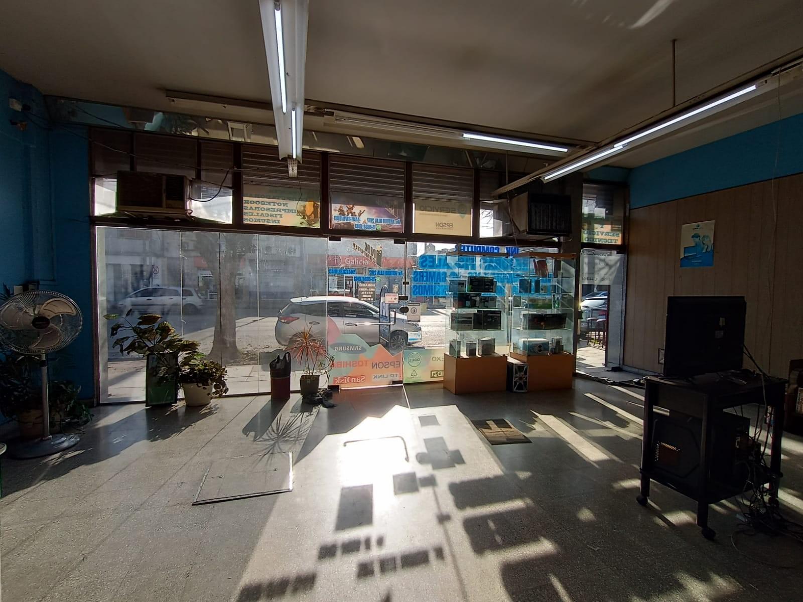 VENTA MAGNÍFICO LOCAL COMERCIAL DE 450M2 TOTALES EN 2 PLANTAS - ZONA COMERCIAL CÉNTRICA DE SAN JUSTO - NO HAY OTRO IGUAL — foto 11