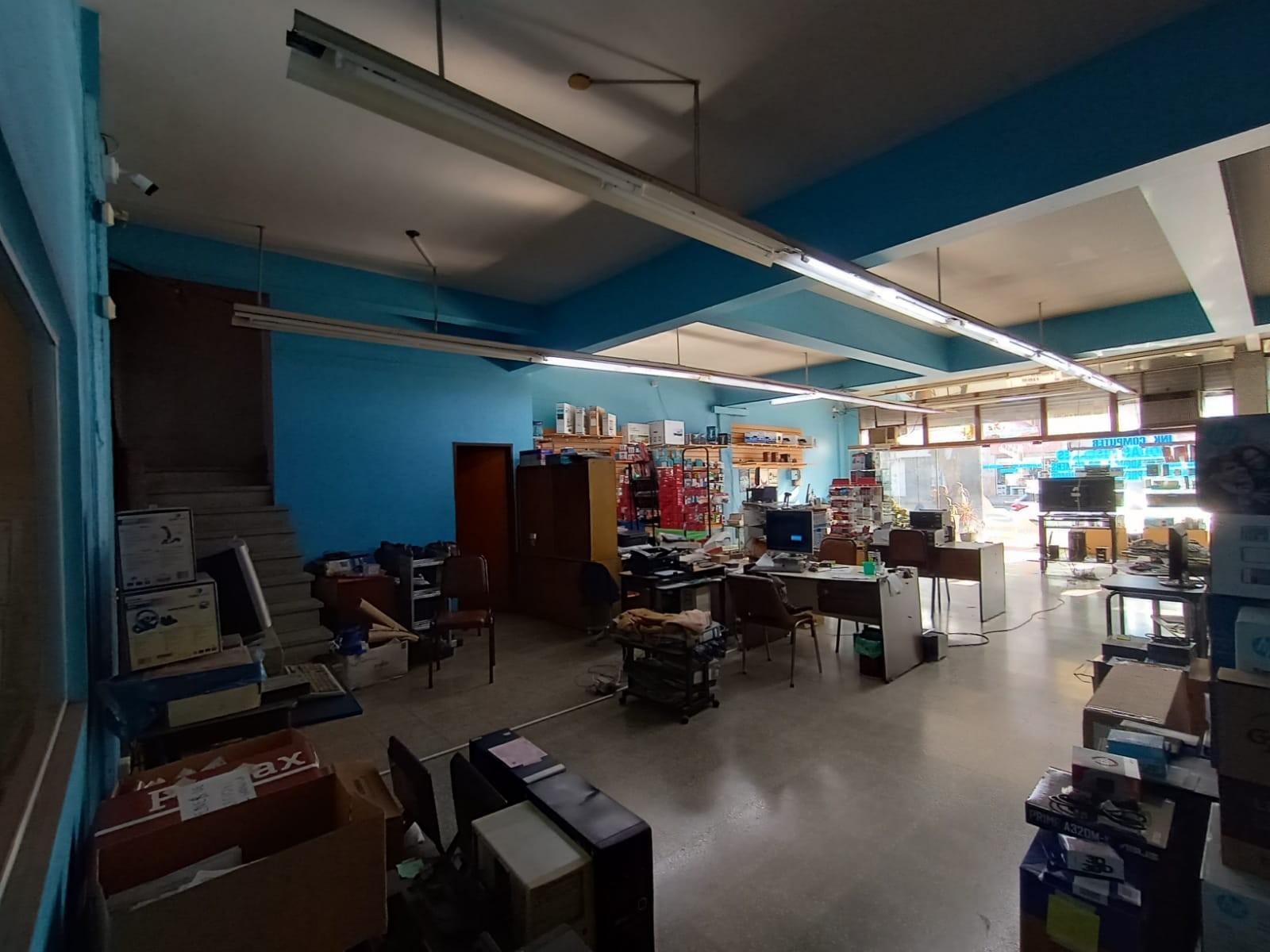 VENTA MAGNÍFICO LOCAL COMERCIAL DE 450M2 TOTALES EN 2 PLANTAS - ZONA COMERCIAL CÉNTRICA DE SAN JUSTO - NO HAY OTRO IGUAL — foto 12