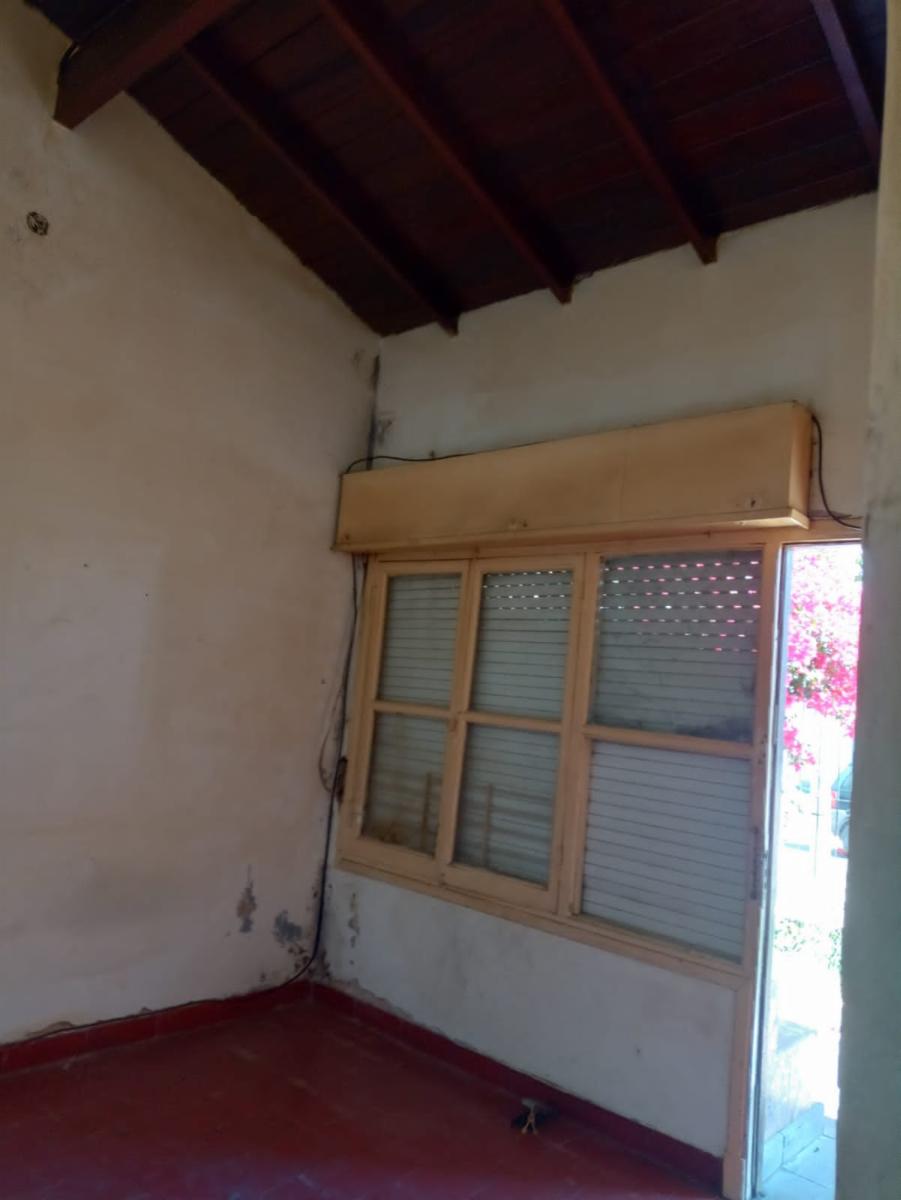 VENTA - OPORTUNIDAD - CASA 3 AMB. LOTE 8.66 X 30 - FONDO LIBRE - CONSULTE — foto 5