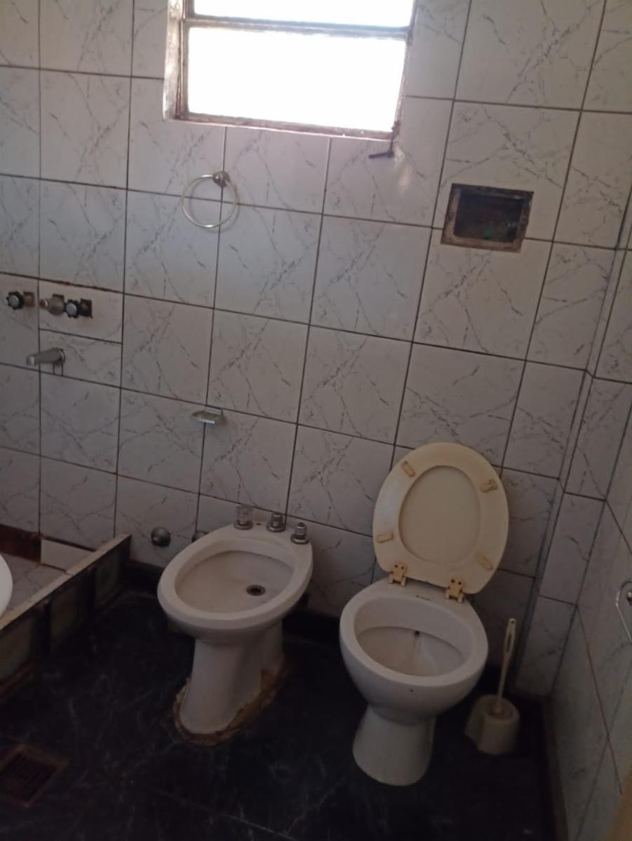 VENTA - OPORTUNIDAD - CASA 3 AMB. LOTE 8.66 X 30 - FONDO LIBRE - CONSULTE — foto 8