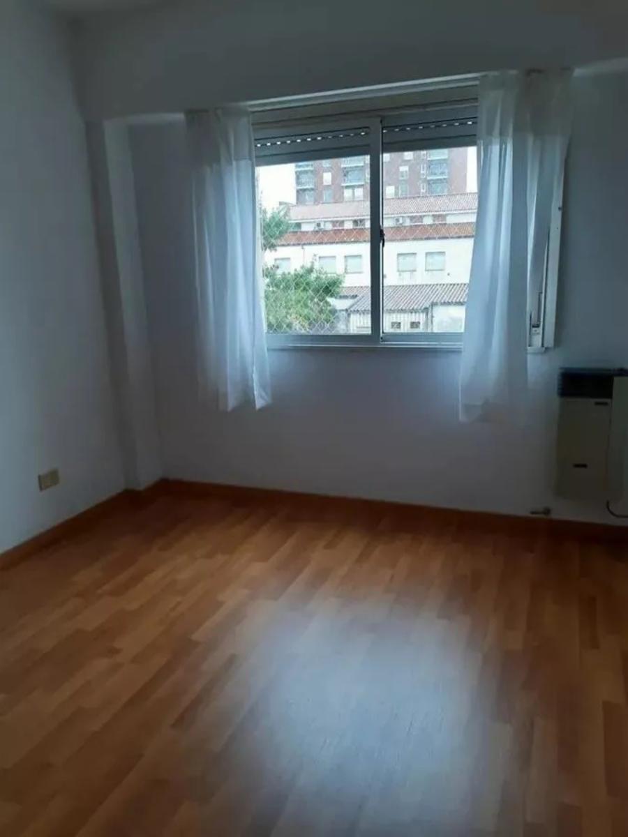 VENTA PRECIOSO DPTO 2 AMB. C/COCHERA /CÉNTRICO — foto 4