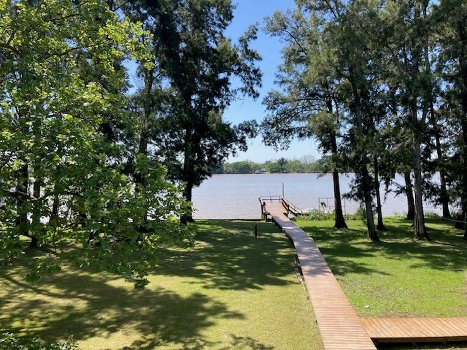 VENTA - EXCLUSIVA ISLA DE 11.5 HECTAREAS - CON UNA ESPECTACULAR CASA Y AMENITIES - 3