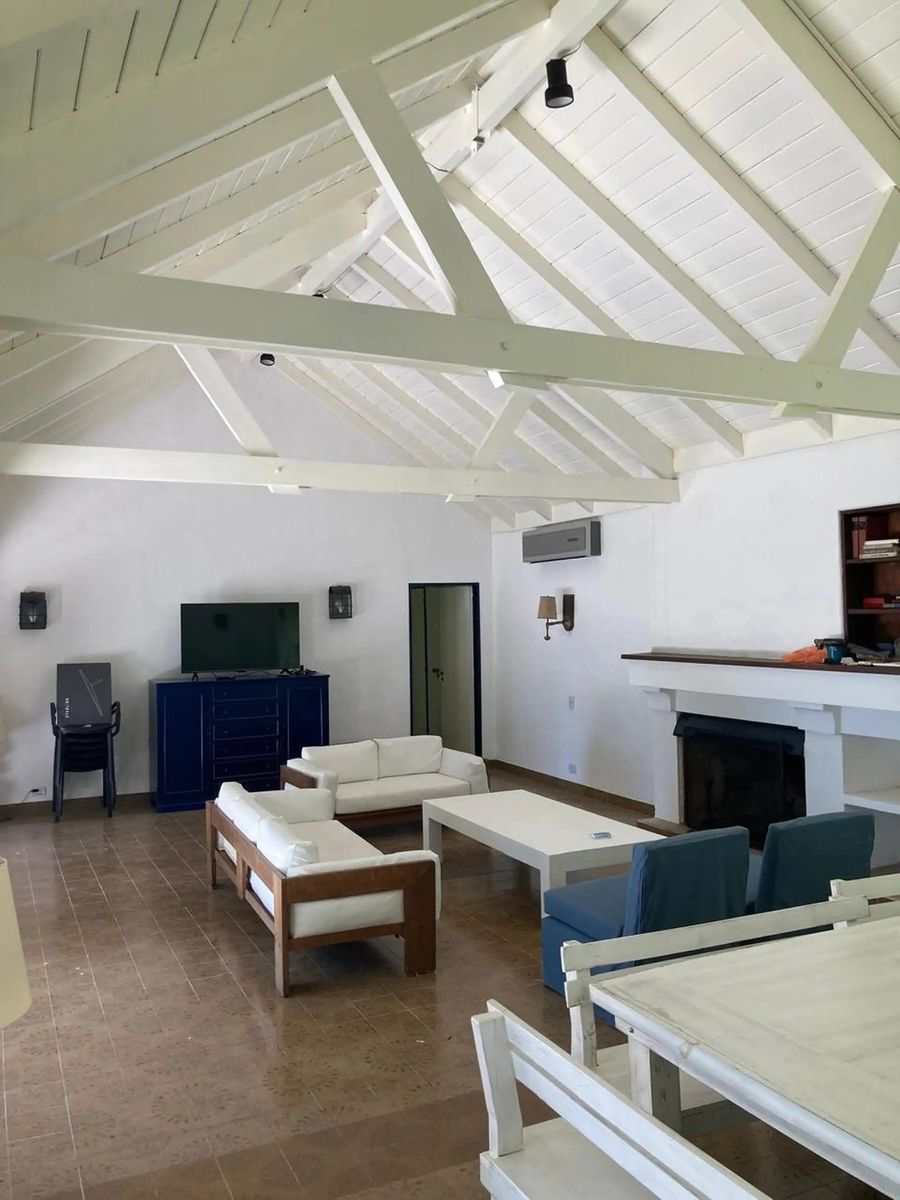 VENTA - EXCLUSIVA ISLA DE 11.5 HECTAREAS - CON UNA ESPECTACULAR CASA Y AMENITIES - 12