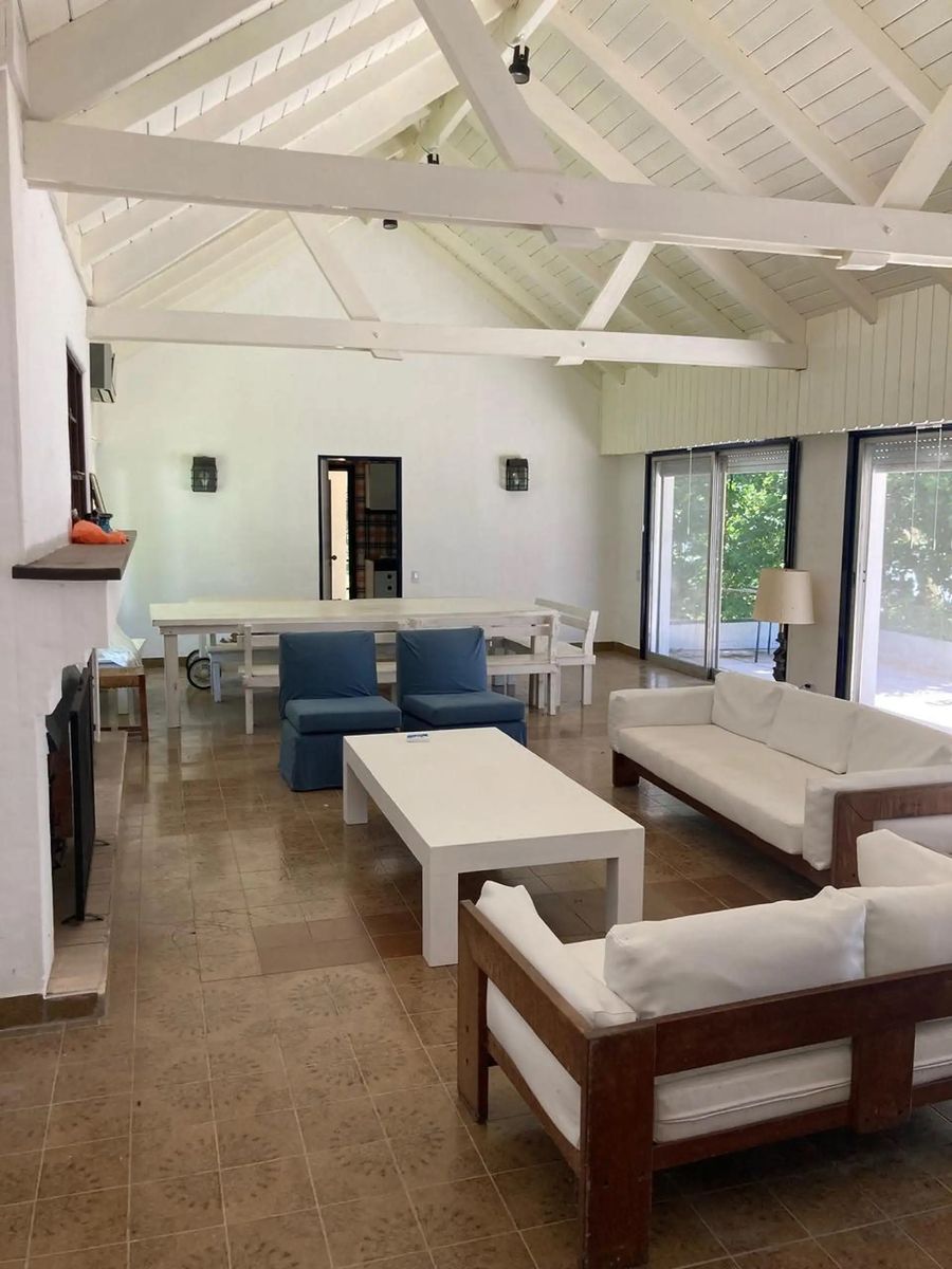 VENTA - EXCLUSIVA ISLA DE 11.5 HECTAREAS - CON UNA ESPECTACULAR CASA Y AMENITIES - 13