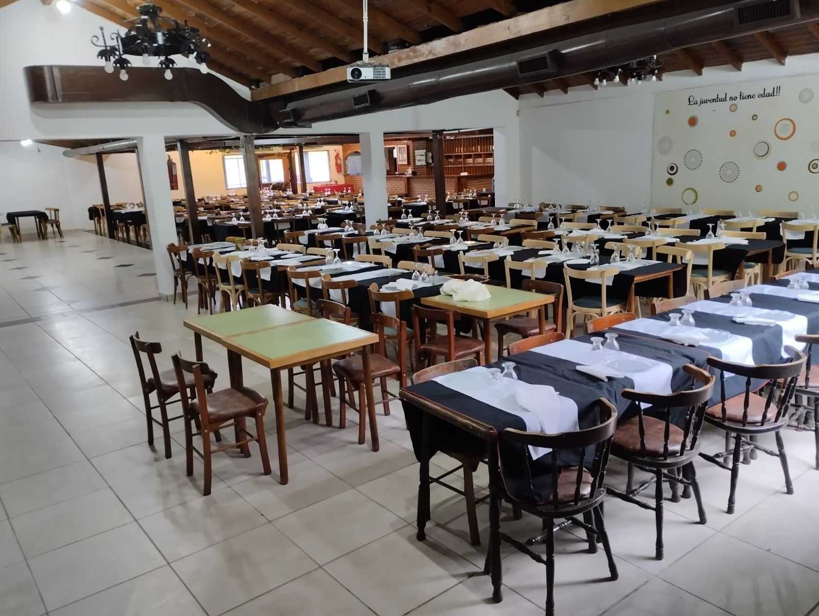 VENTA - PREDIO DE 600 M2 - PARRILLA - RESTO - BAR EN FUNCIONAMIENTO-OPORTUNIDAD COMERCIAL — foto 5
