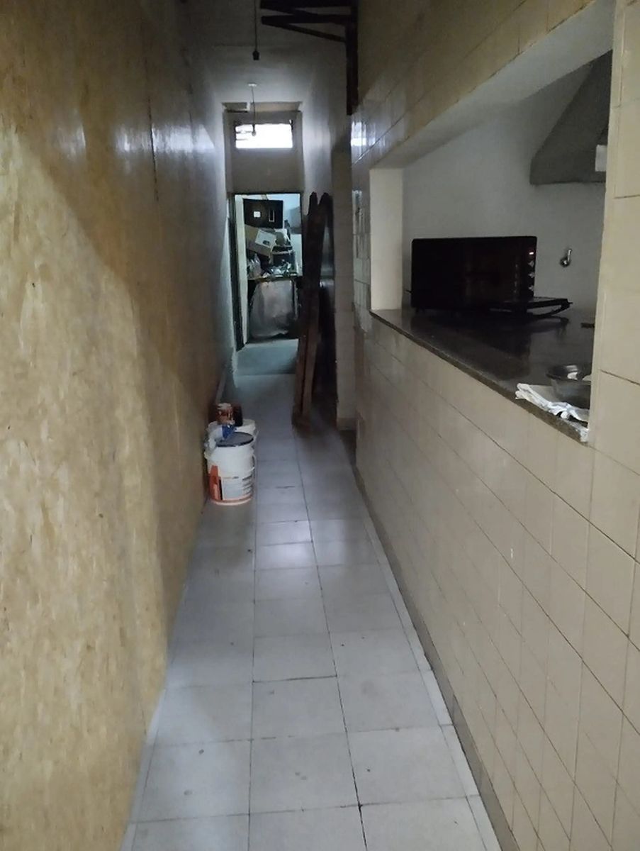 ALQUILER - PREDIO DE 600 M2 - OPORTUNIDAD COMERCIAL - INMUEBLE APTORUBRO VARIOS - 9