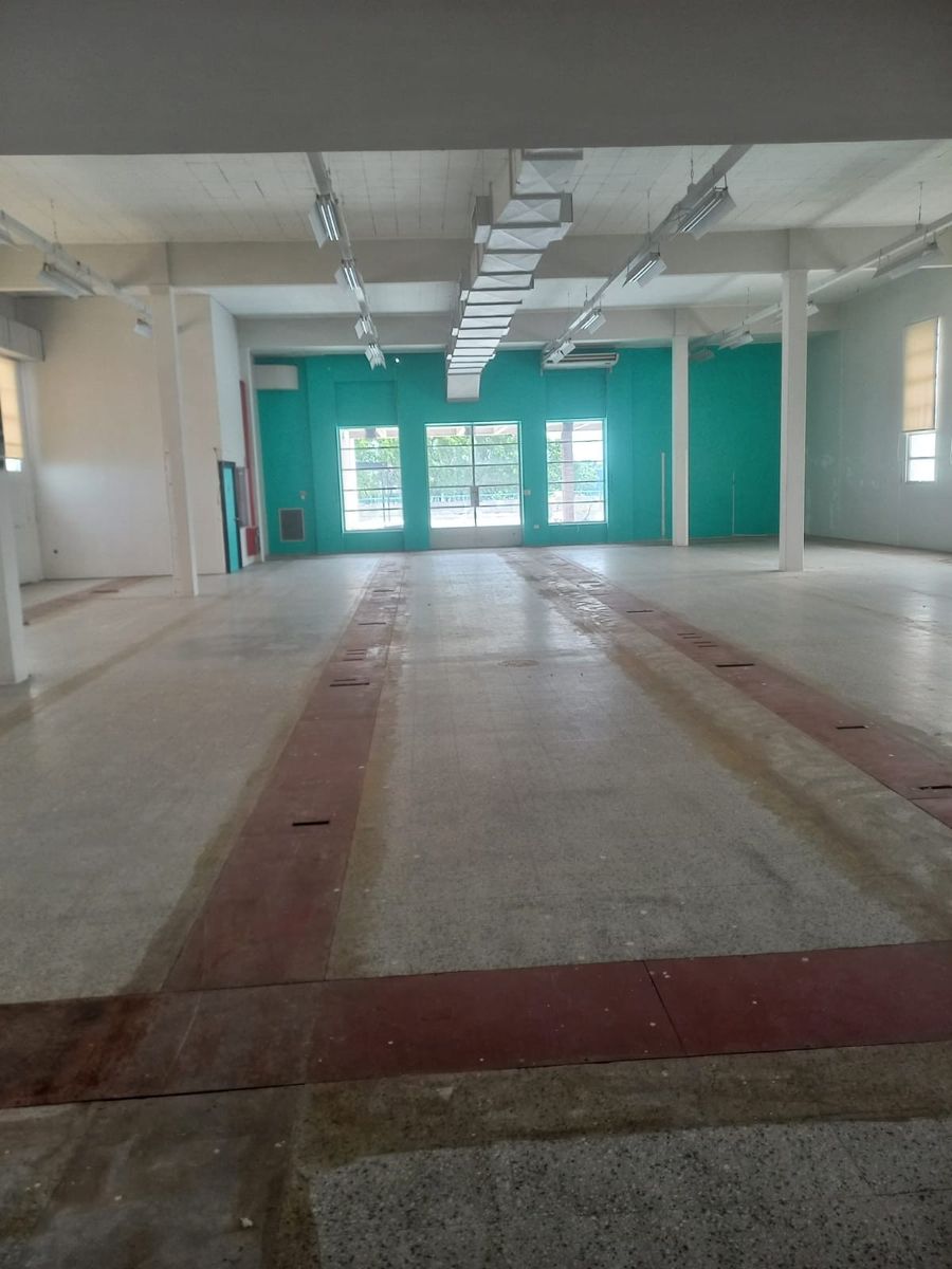 ALQUILER - EXCELENTES OFICINAS DE 200 M2 EN PARQUE INDUSTRIAL - FLORIDA OESTE - 4