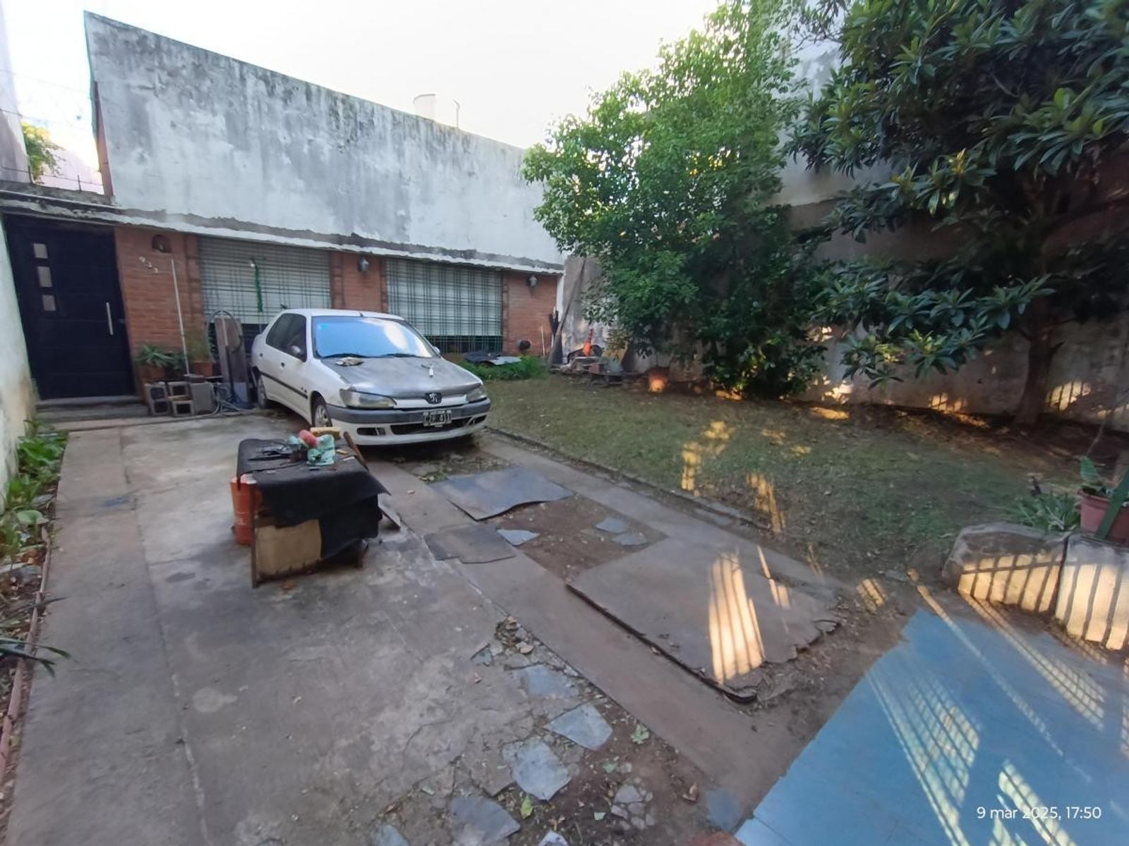 VENTA - CASA 6 AMBIENTES A REFACCIONAR - IDEAL INVERSIÓN - 2