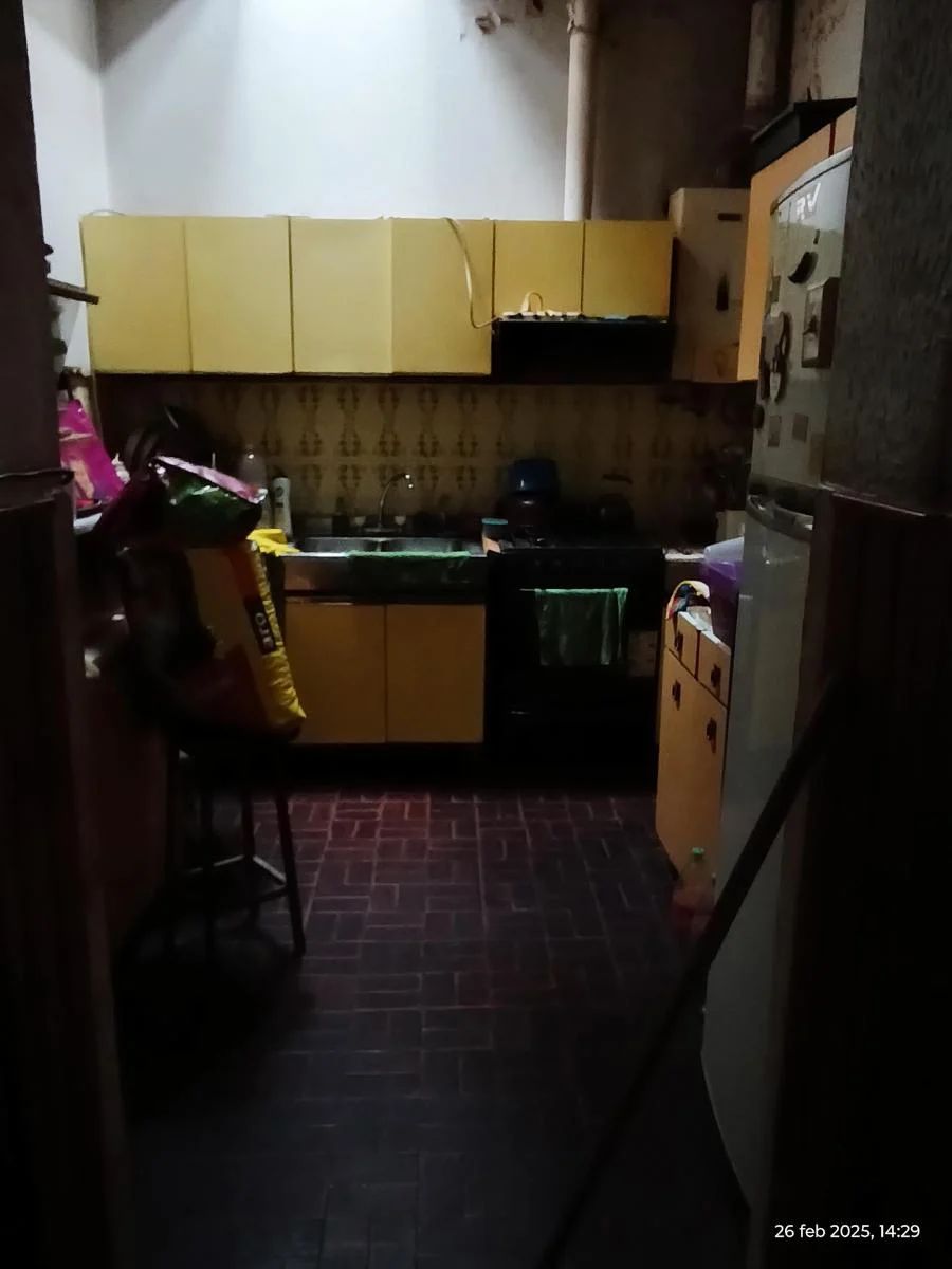 VENTA - CASA 6 AMBIENTES A REFACCIONAR - IDEAL INVERSIÓN - 4