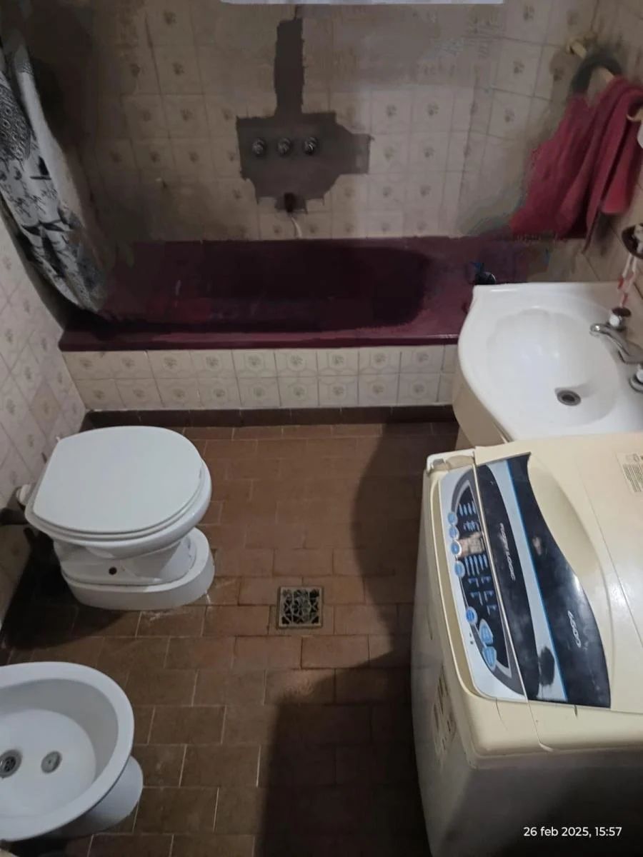VENTA - CASA 6 AMBIENTES A REFACCIONAR - IDEAL INVERSIÓN - 10