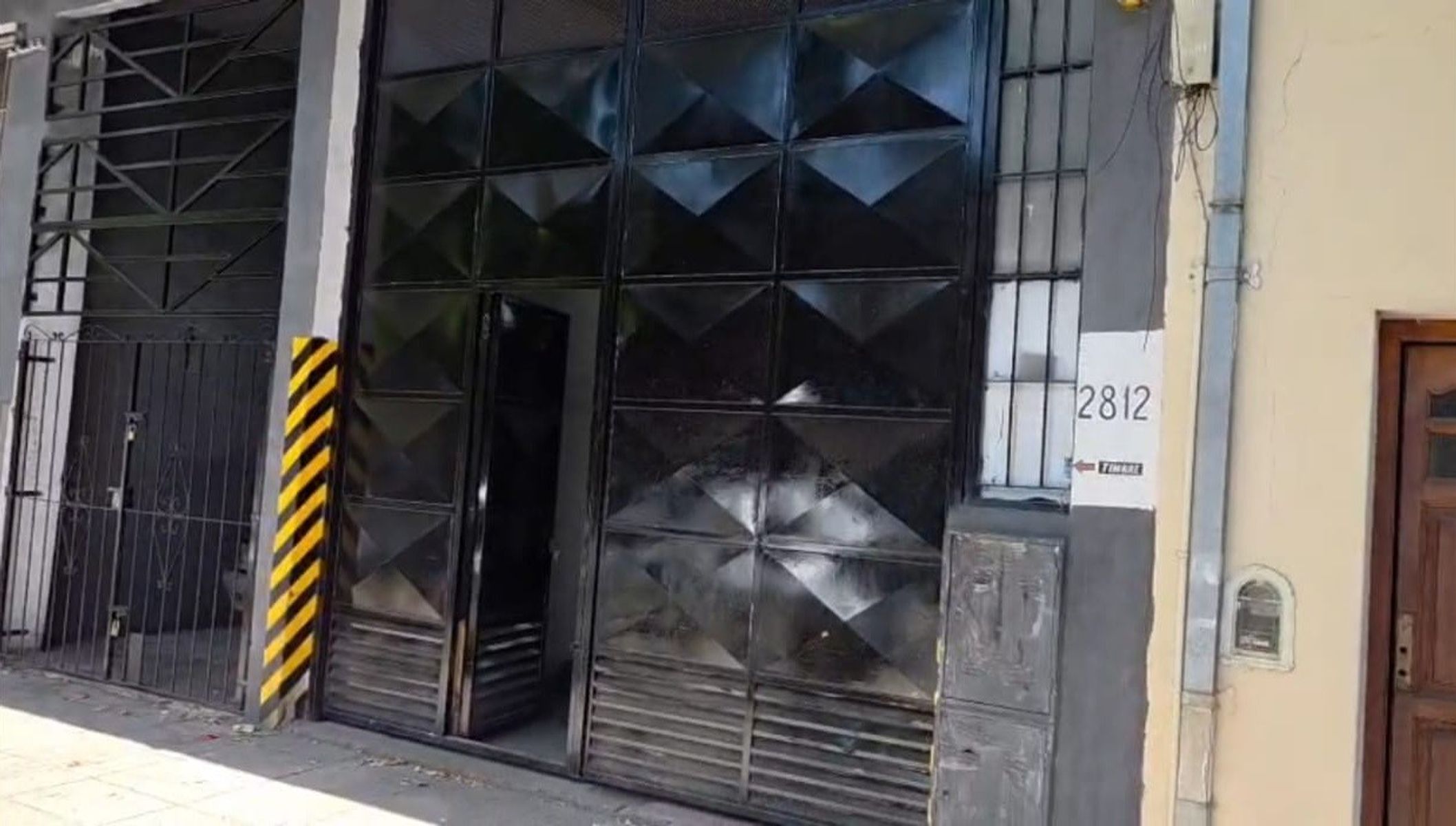 ALQUILER - GALPÓN / DEPÓSITO C/OFICINAS EN VILLA MAIPÚ - 3