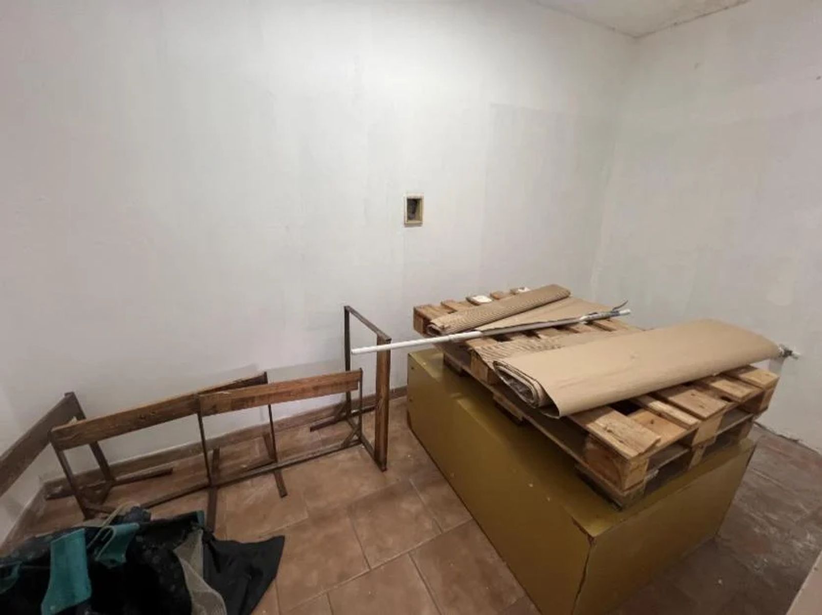 ALQUILER - AMPLIO LOCAL DE 170 M2 - CASTELAR - 2
