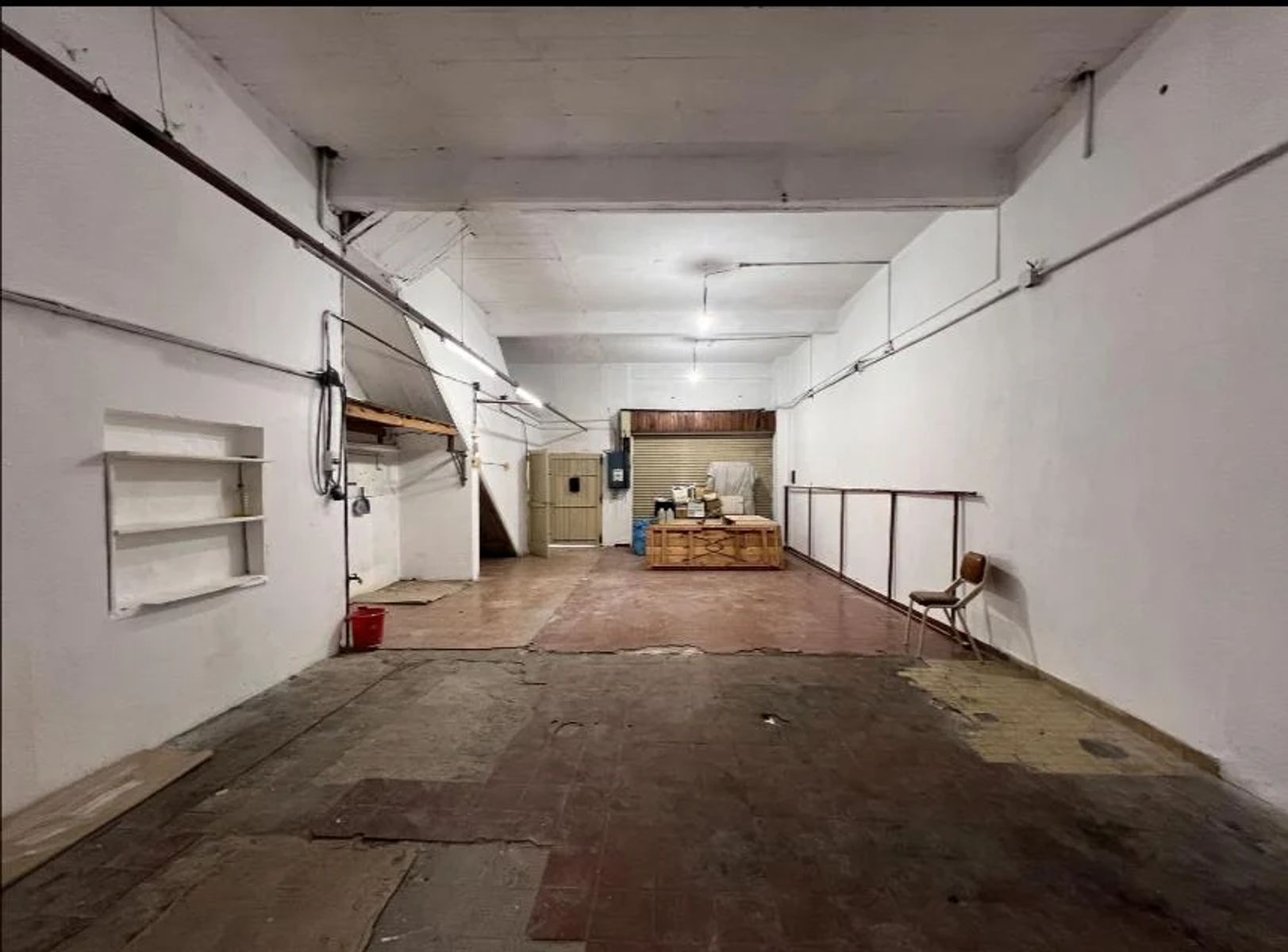 ALQUILER - AMPLIO LOCAL DE 170 M2 - CASTELAR - 9