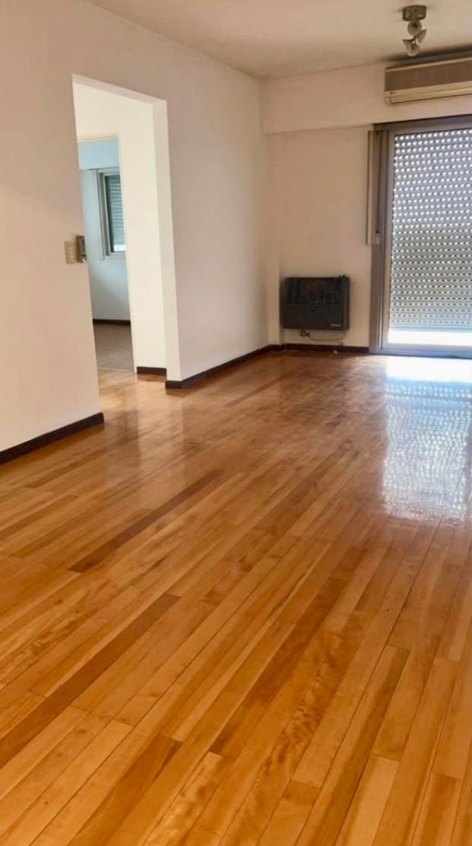 ALQUILER - DEPTO. 3 AMBIENTES C/BALCÓN CORRIDO - PISO 11 AL FRENTE - 5