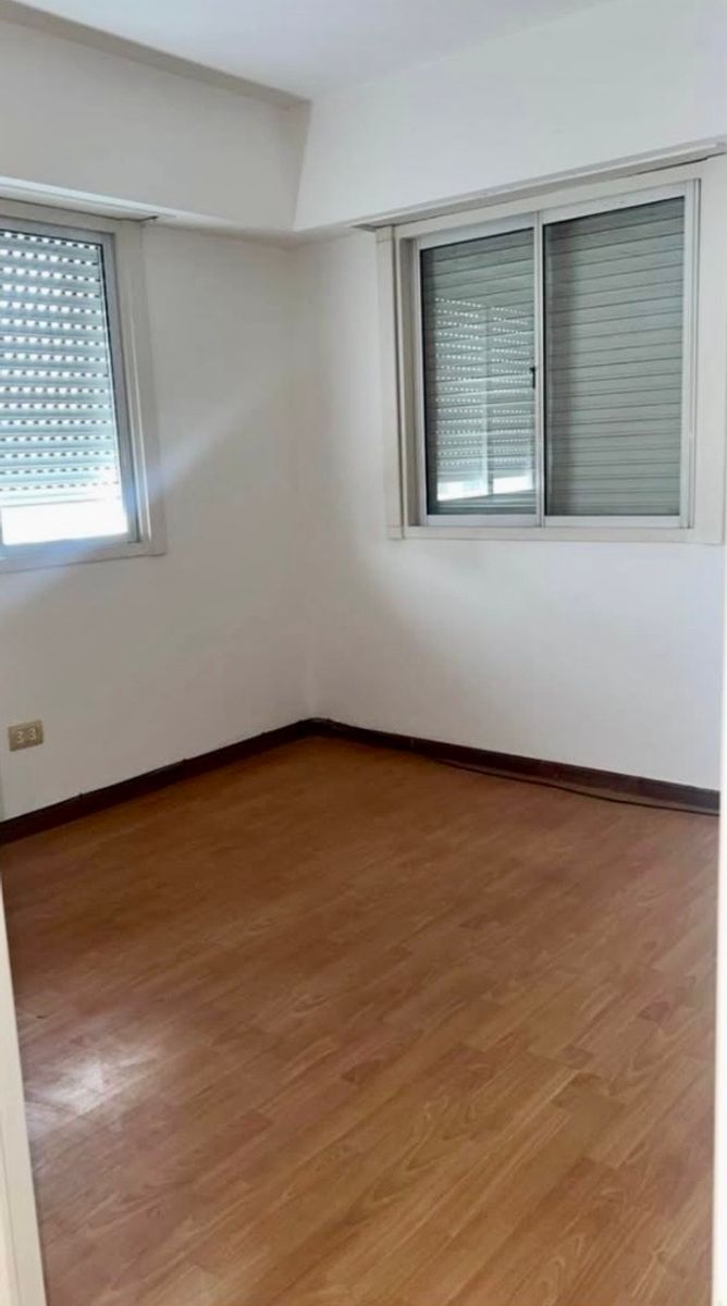 ALQUILER - DEPTO. 3 AMBIENTES C/BALCÓN CORRIDO - PISO 11 AL FRENTE - 8